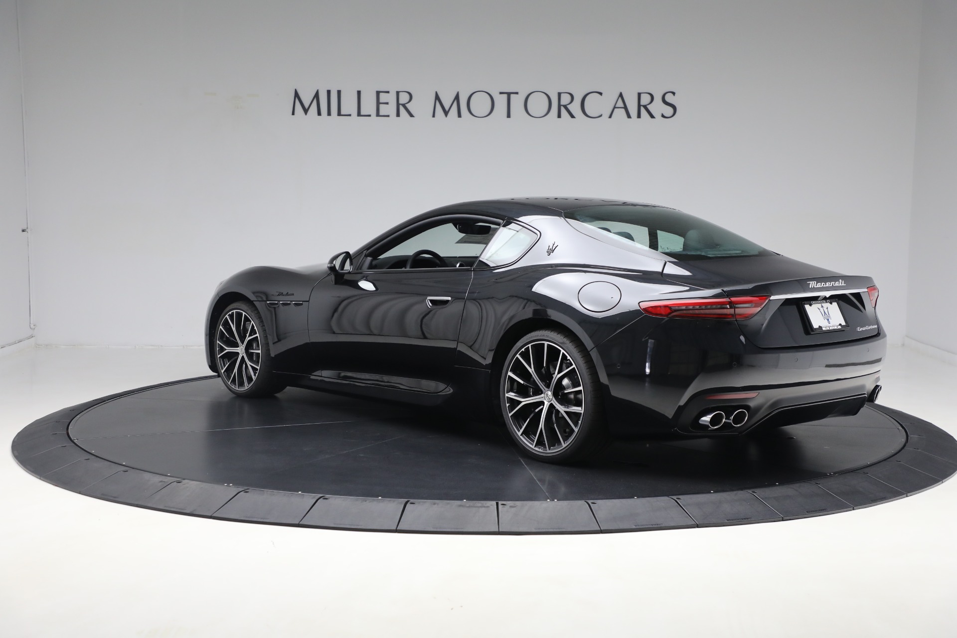 New-2024-Maserati-GranTurismo-Modena