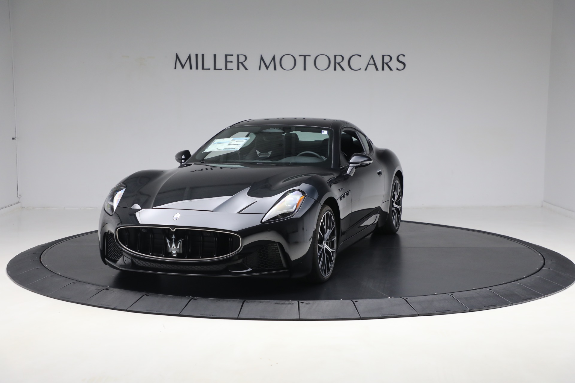 New-2024-Maserati-GranTurismo-Modena