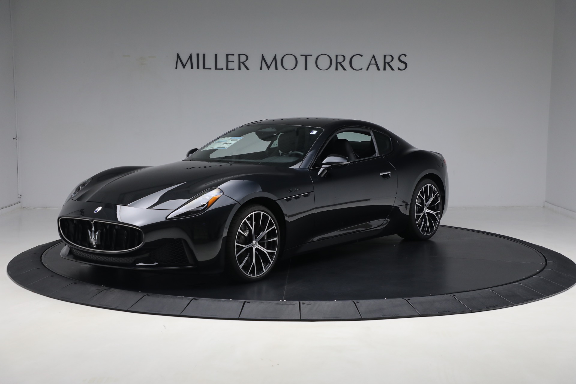 New-2024-Maserati-GranTurismo-Modena