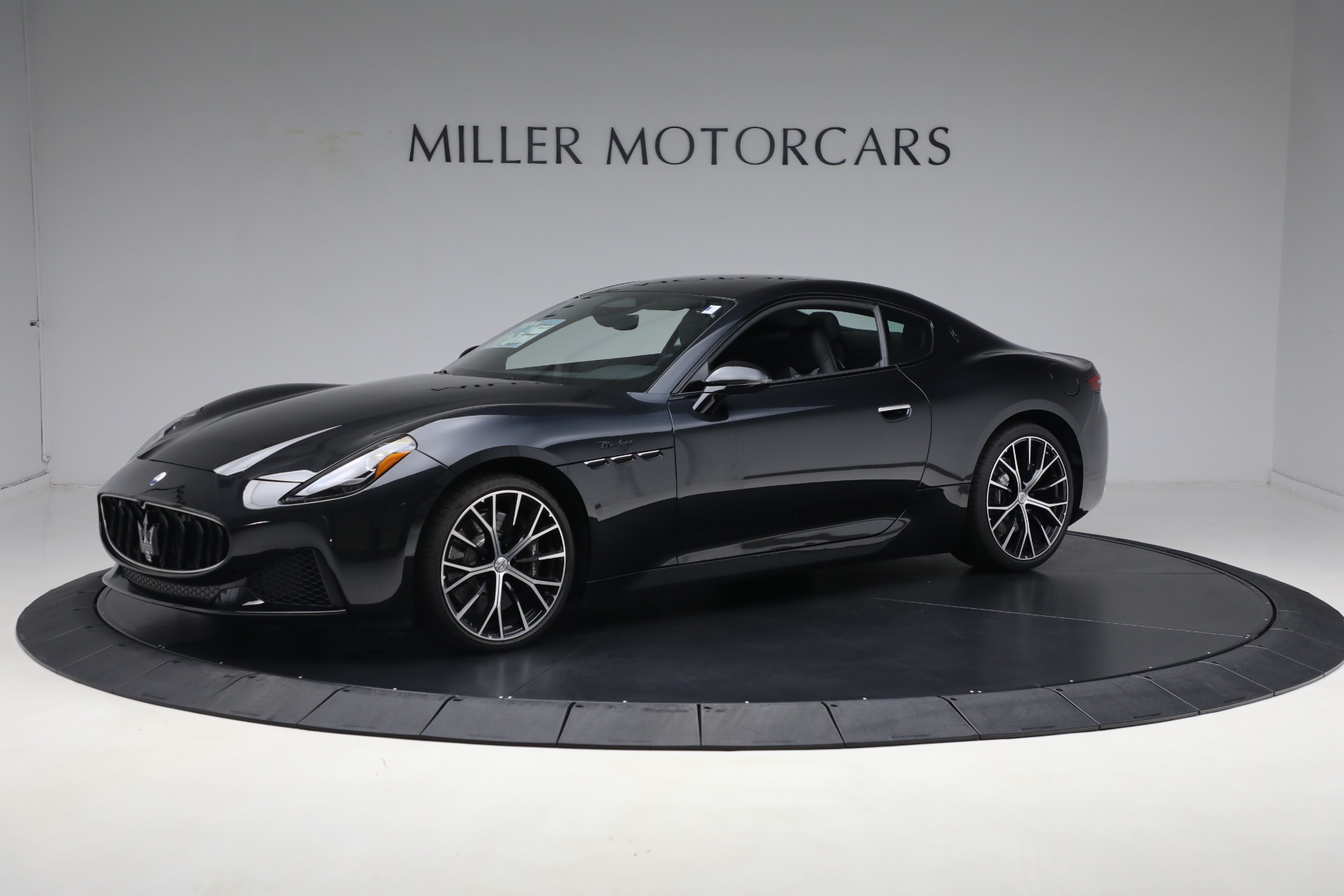 New-2024-Maserati-GranTurismo-Modena