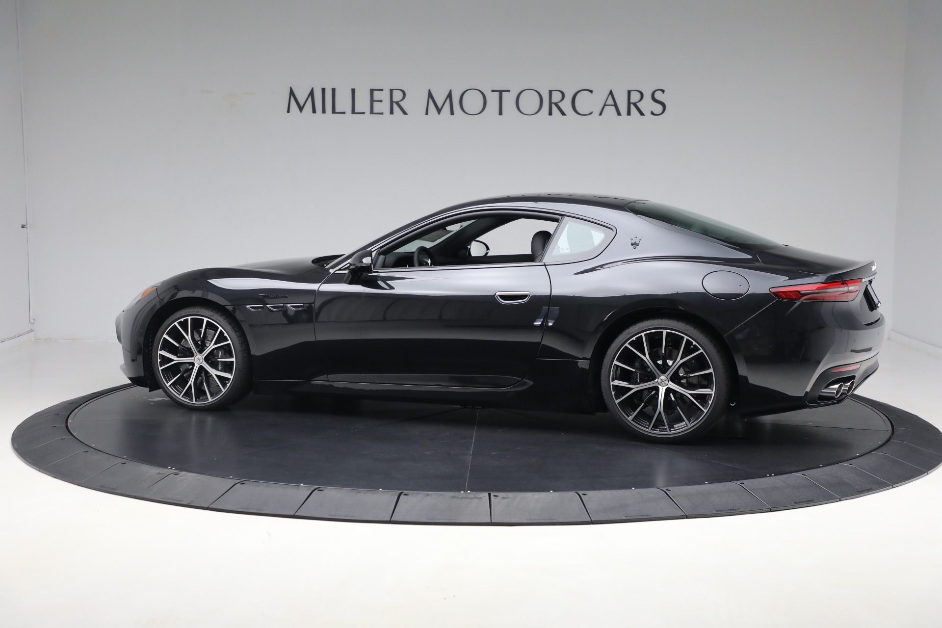 New-2024-Maserati-GranTurismo-Modena
