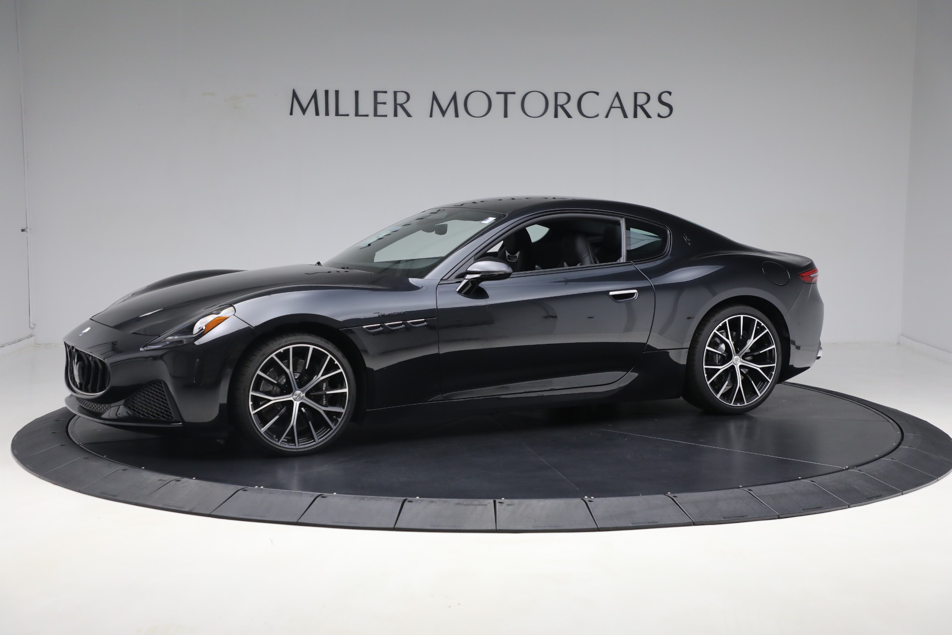 New-2024-Maserati-GranTurismo-Modena