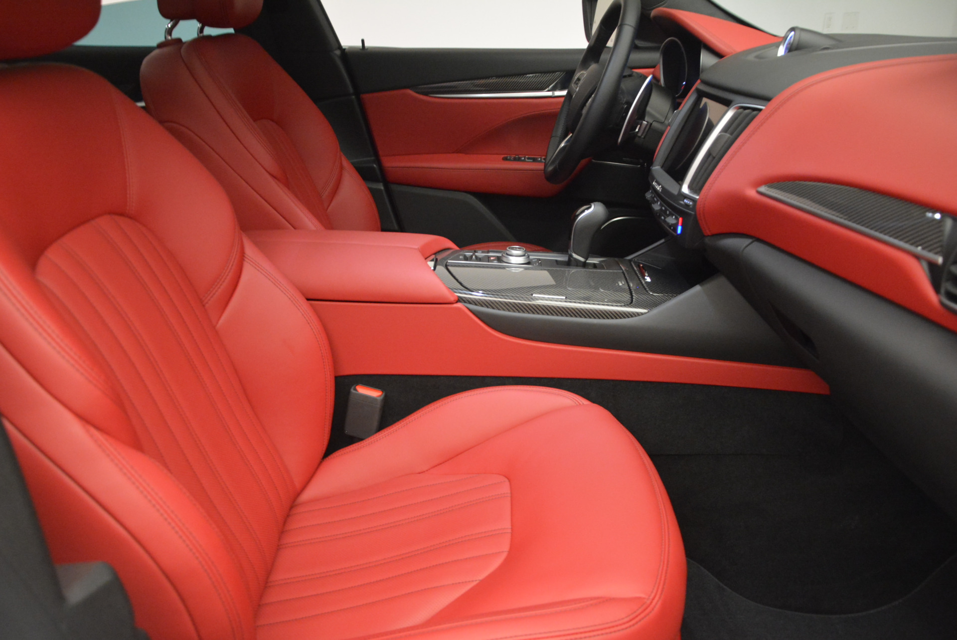 New-2017-Maserati-Levante