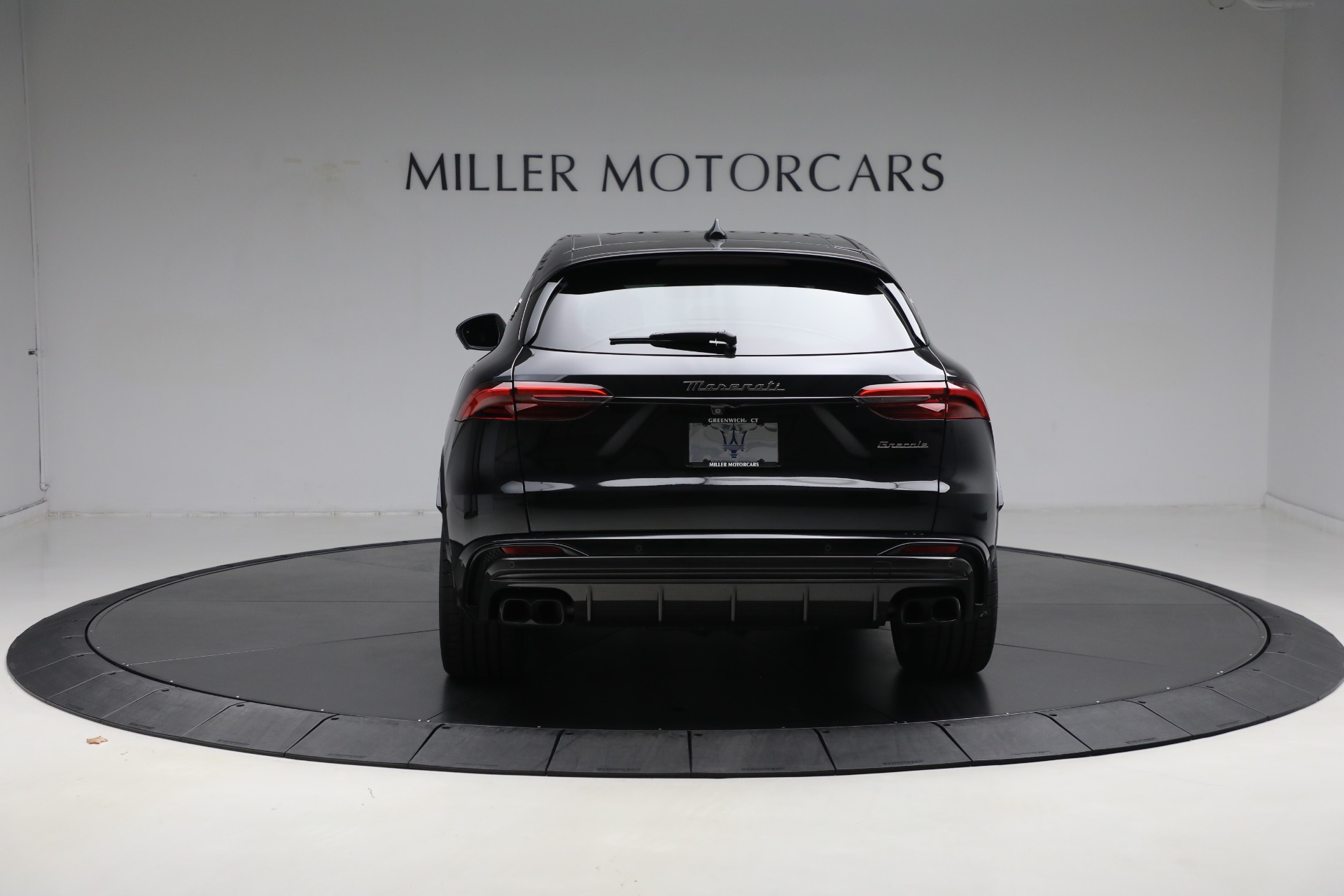 New-2024-Maserati-Grecale-Trofeo