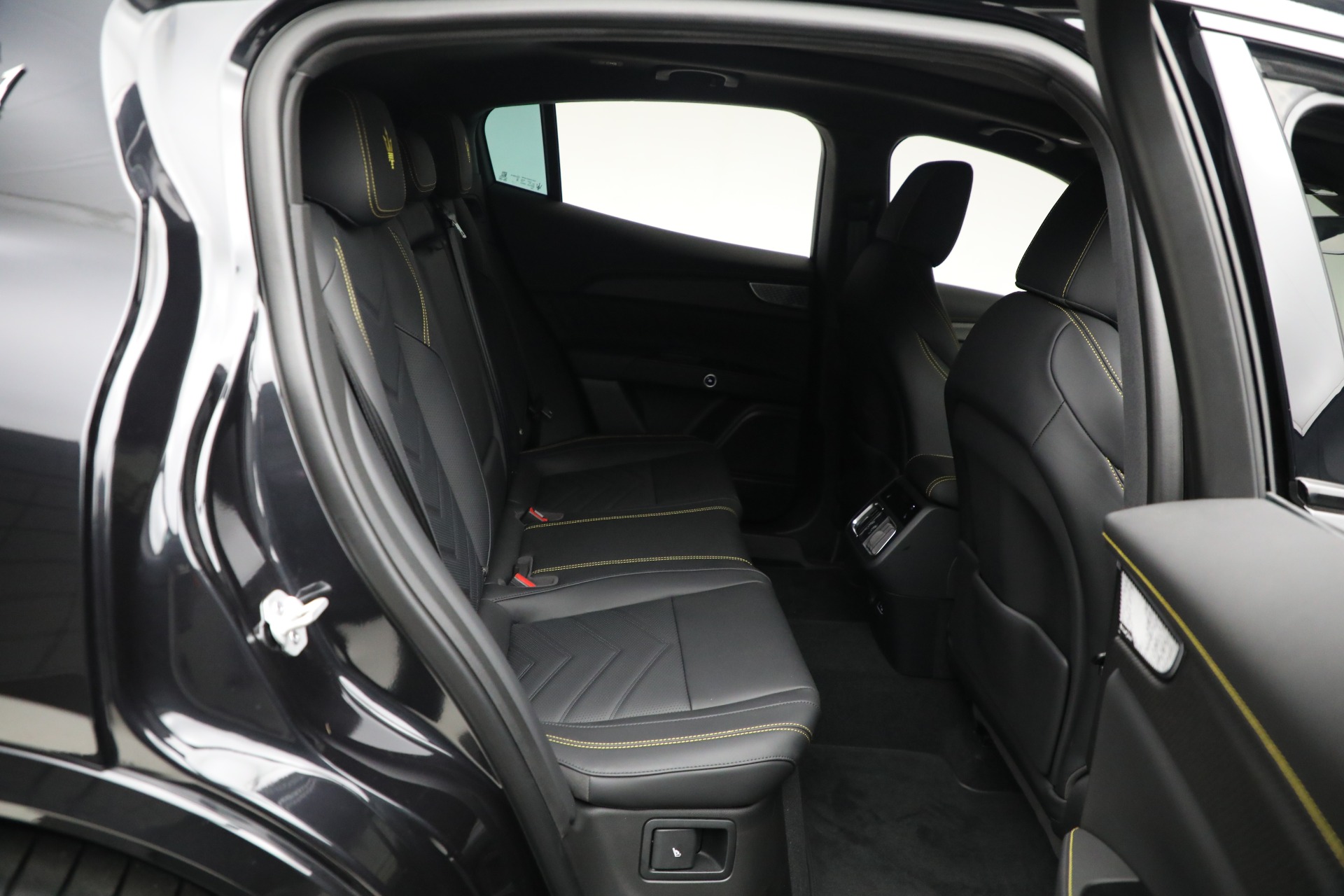 New-2024-Maserati-Grecale-Trofeo