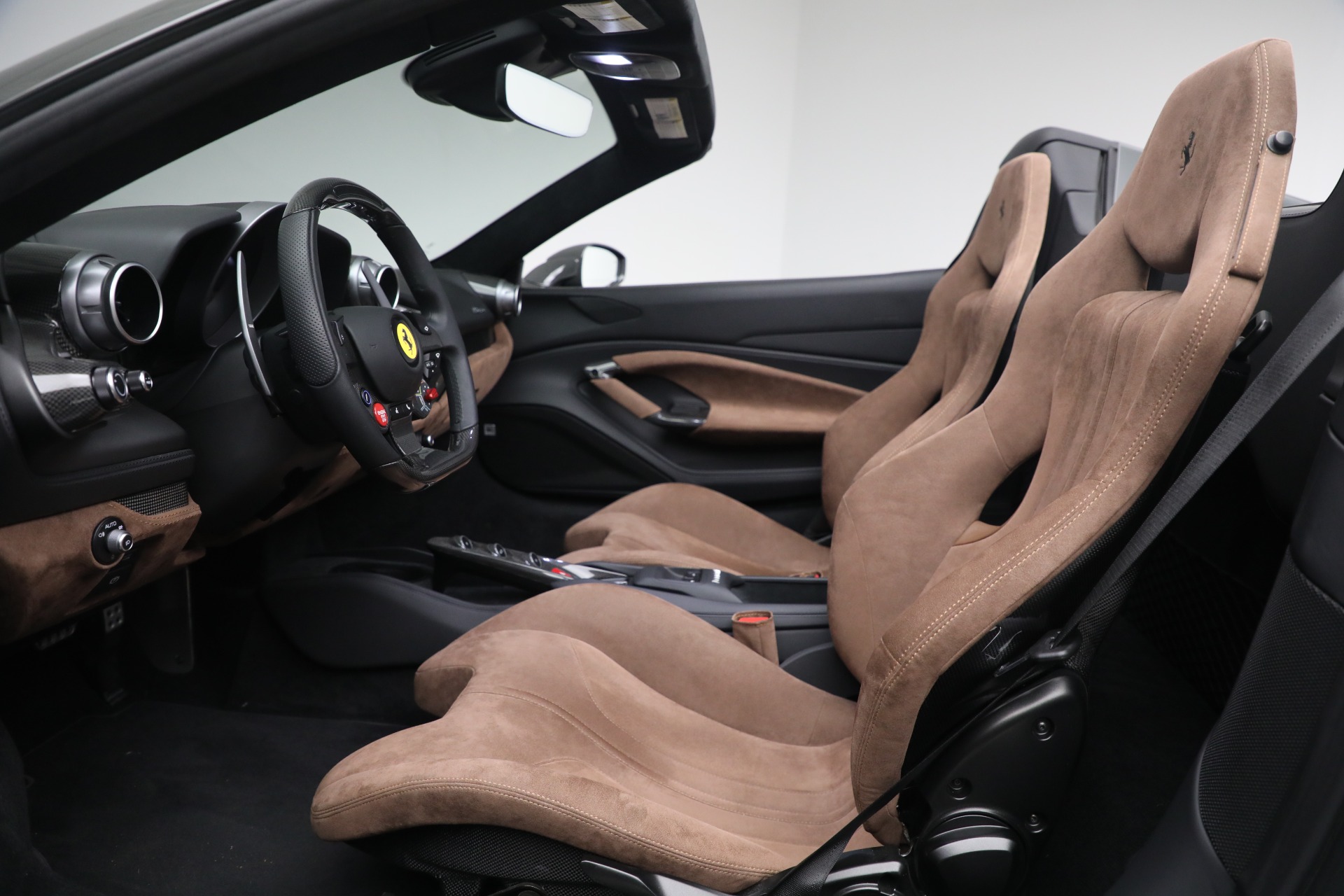Used-2023-Ferrari-F8-Spider