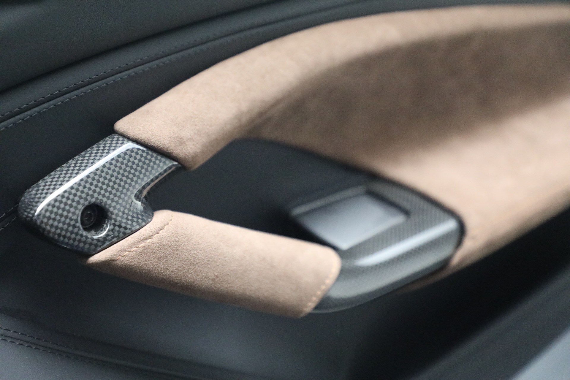 Used-2023-Ferrari-F8-Spider