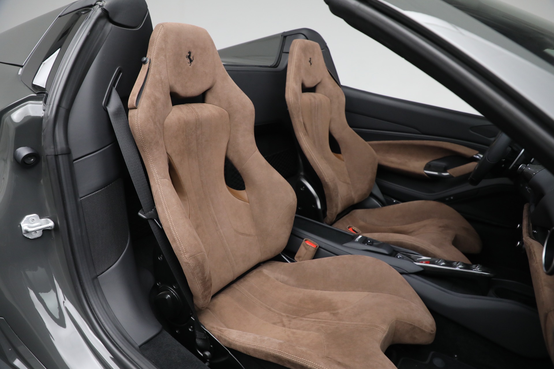 Used-2023-Ferrari-F8-Spider