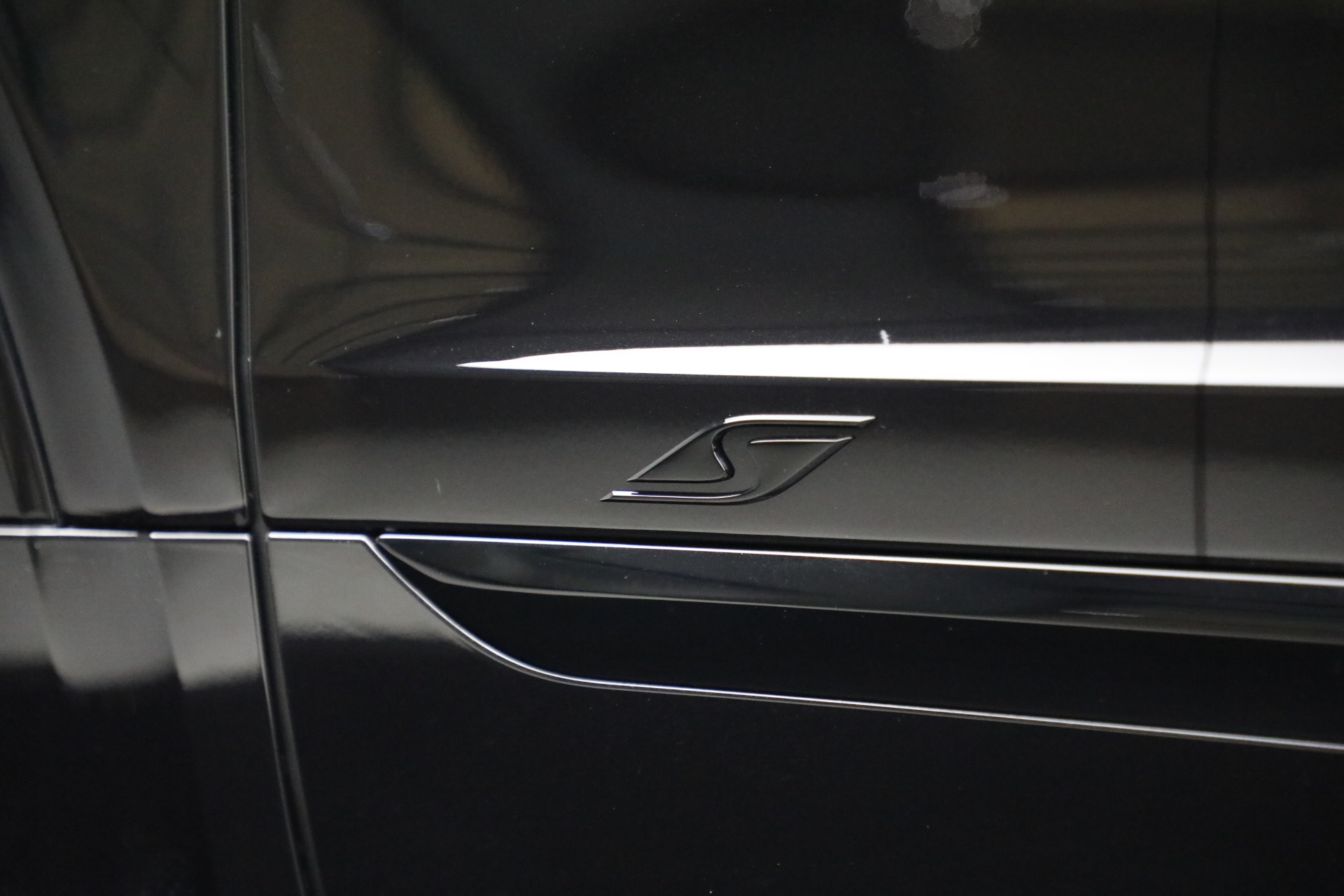 New-2024-Bentley-Bentayga-S-V8