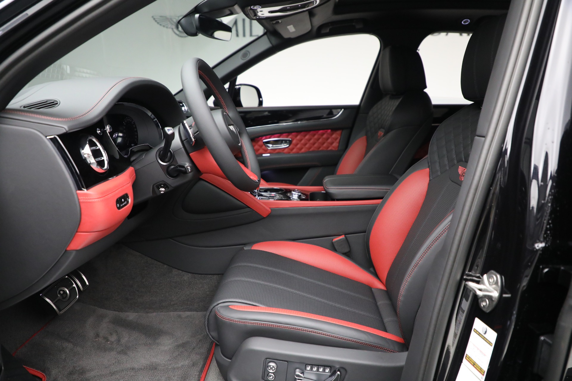 New-2024-Bentley-Bentayga-S-V8