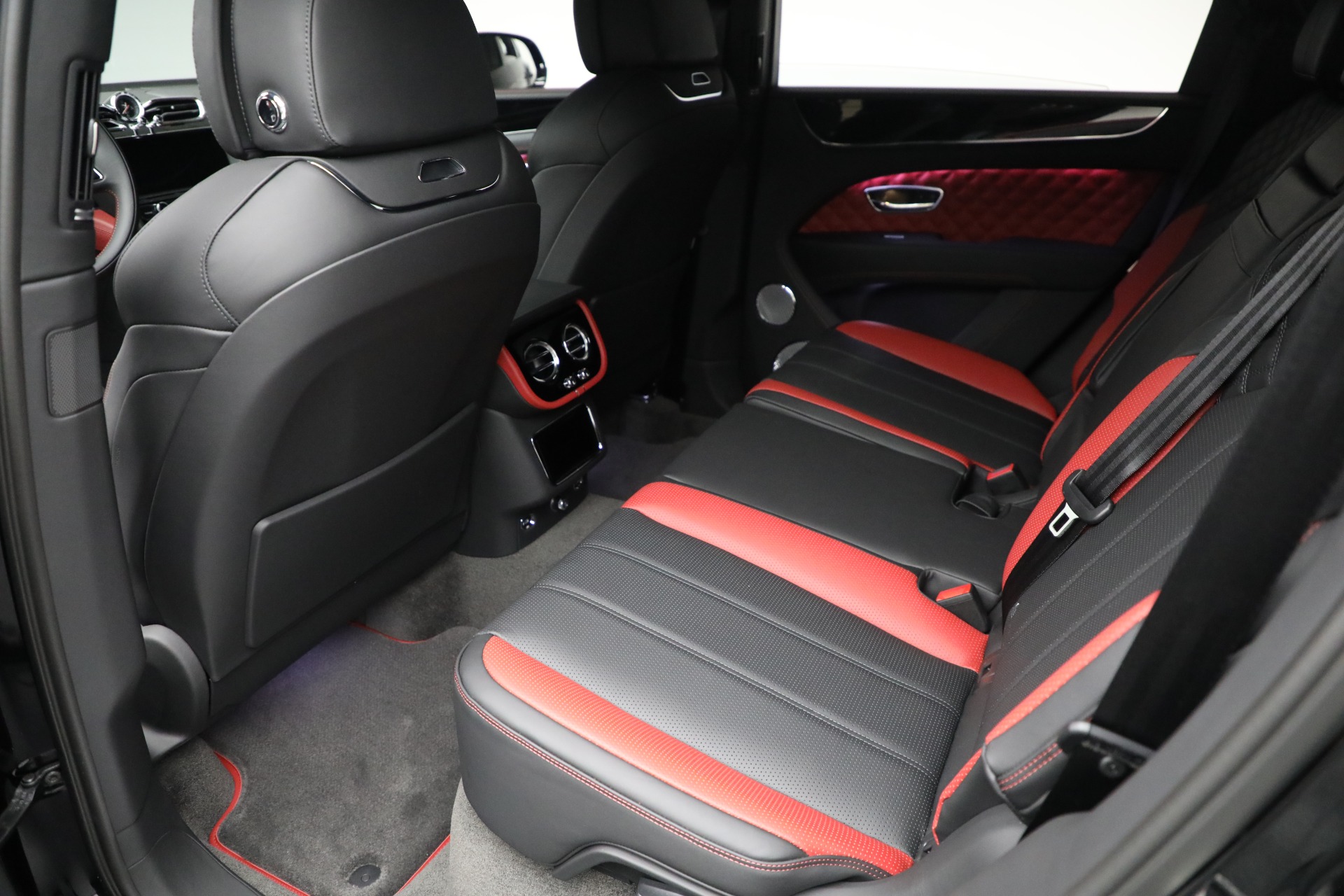 New-2024-Bentley-Bentayga-S-V8