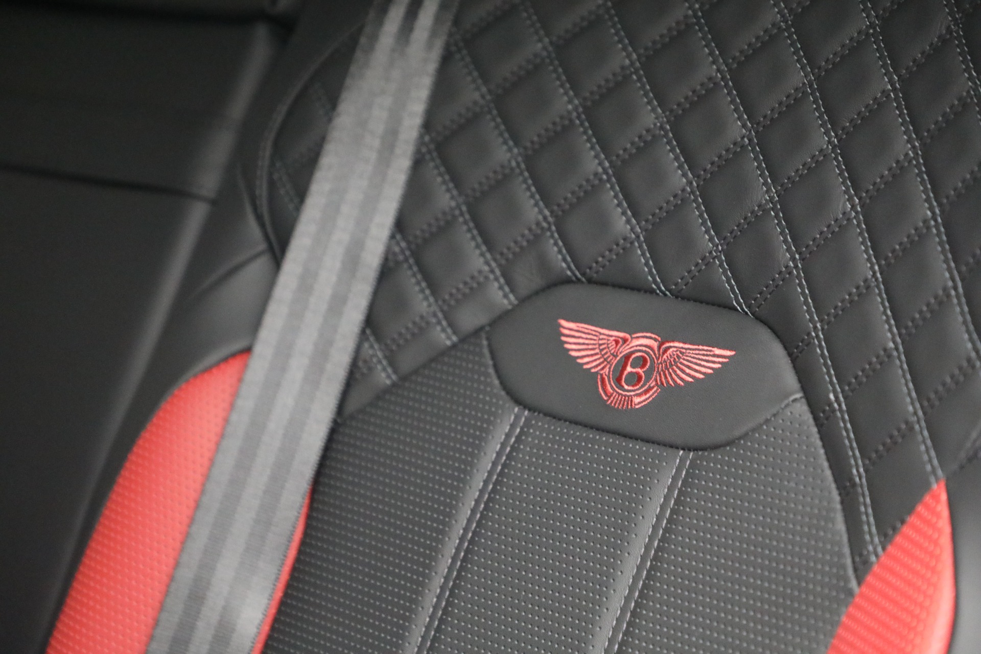 New-2024-Bentley-Bentayga-S-V8