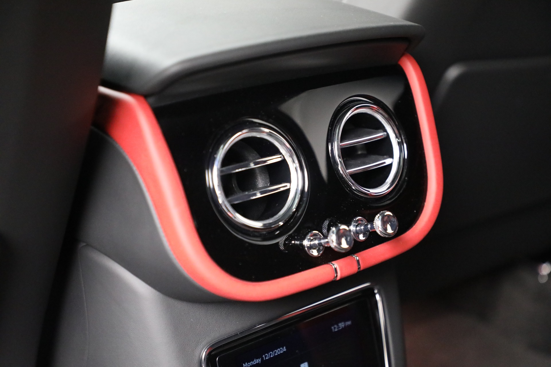 New-2024-Bentley-Bentayga-S-V8