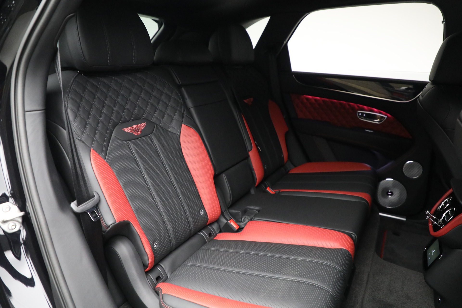 New-2024-Bentley-Bentayga-S-V8