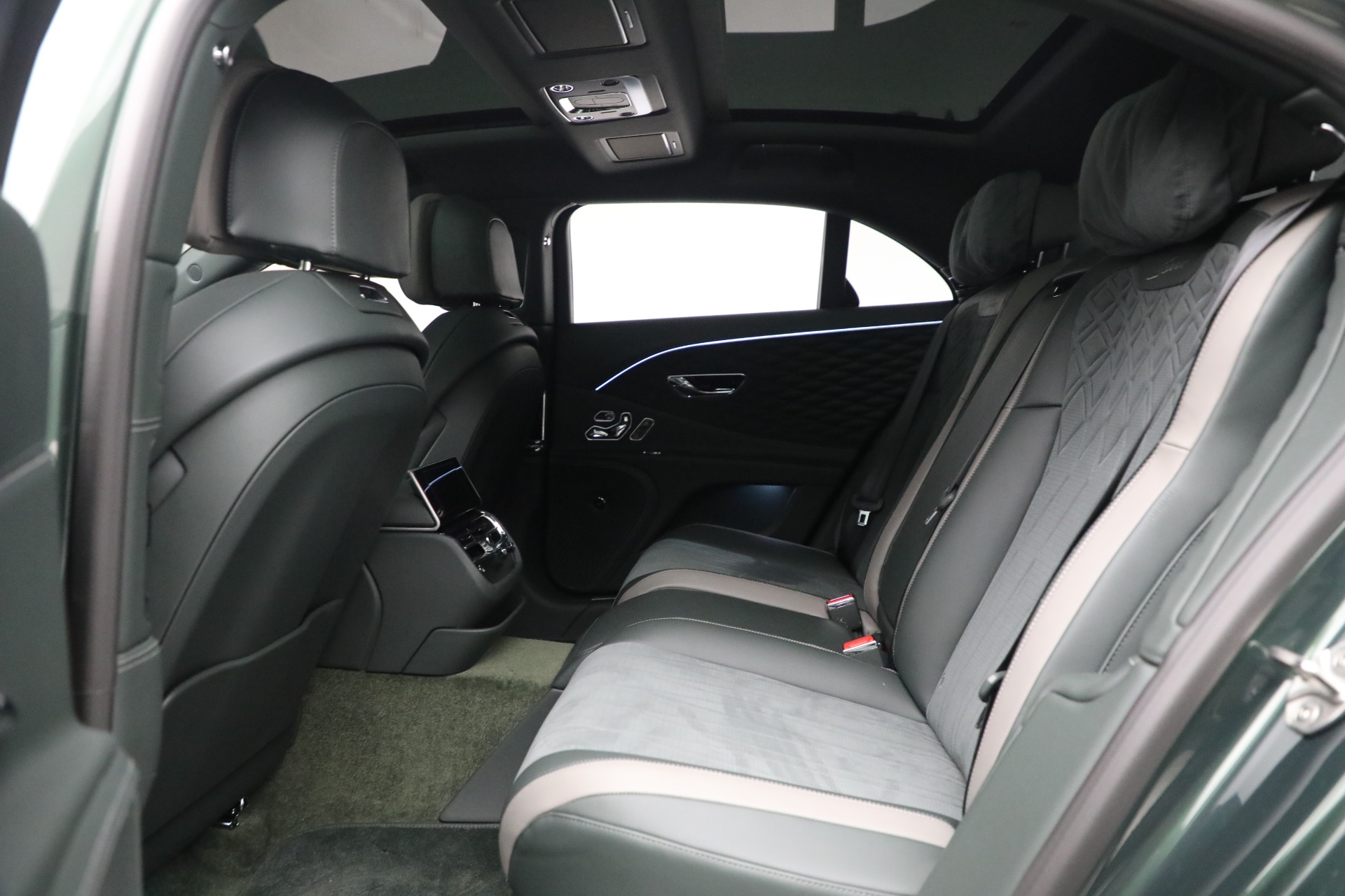 Used-2023-Bentley-Flying-Spur-Speed