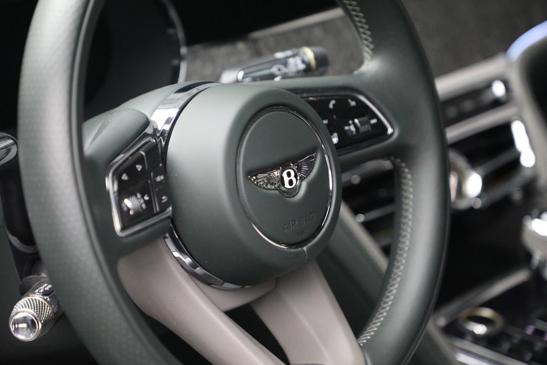 Used-2023-Bentley-Flying-Spur-Speed