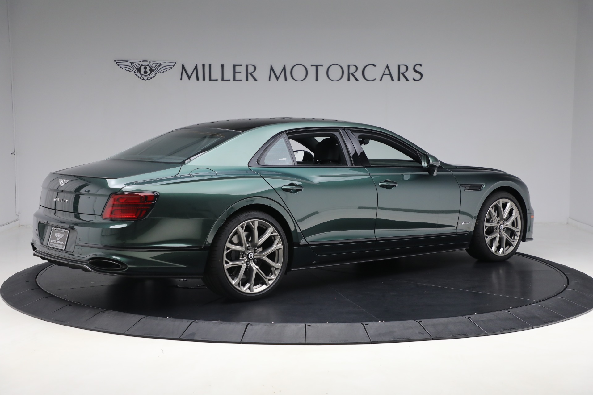 Used-2023-Bentley-Flying-Spur-Speed