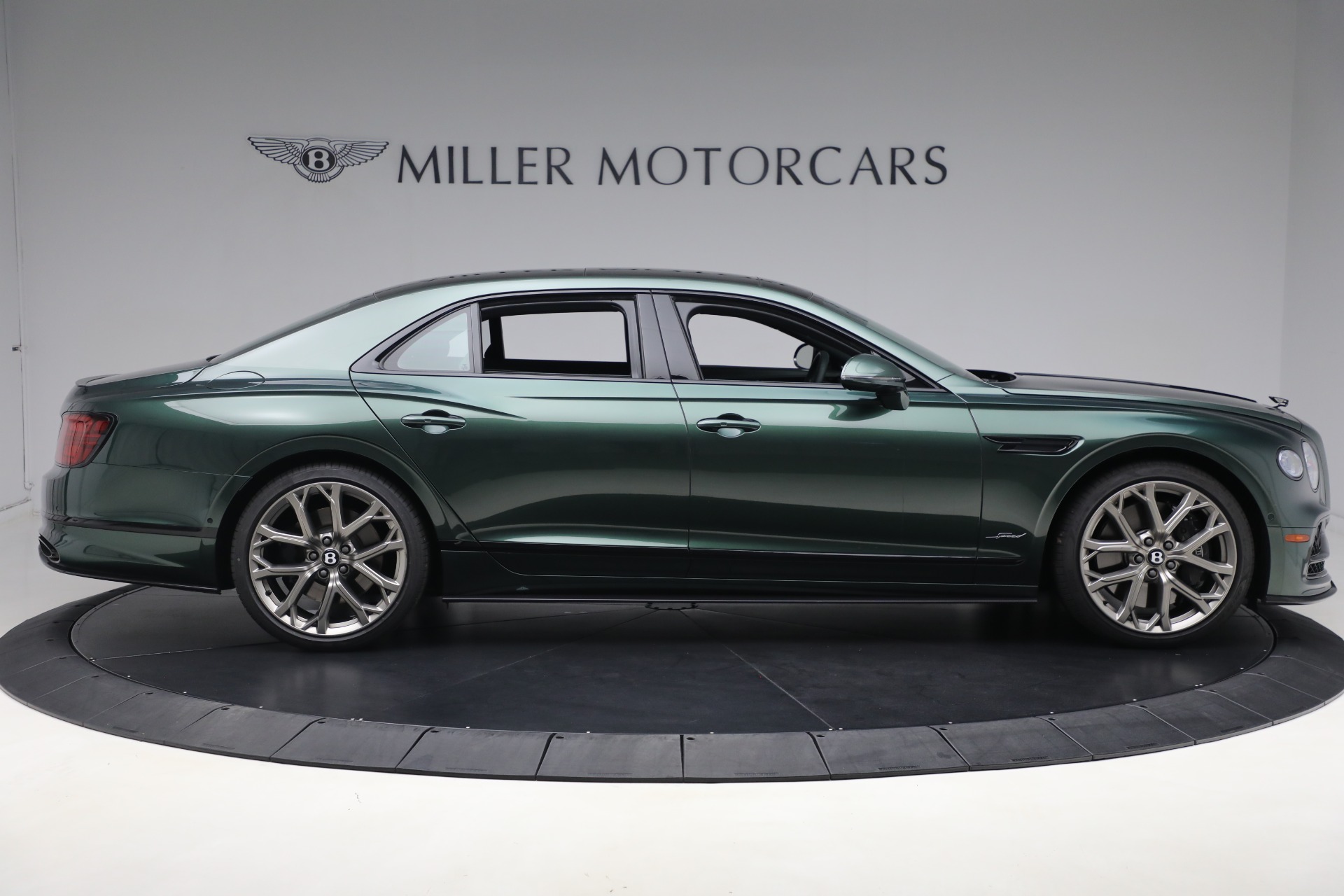 Used-2023-Bentley-Flying-Spur-Speed