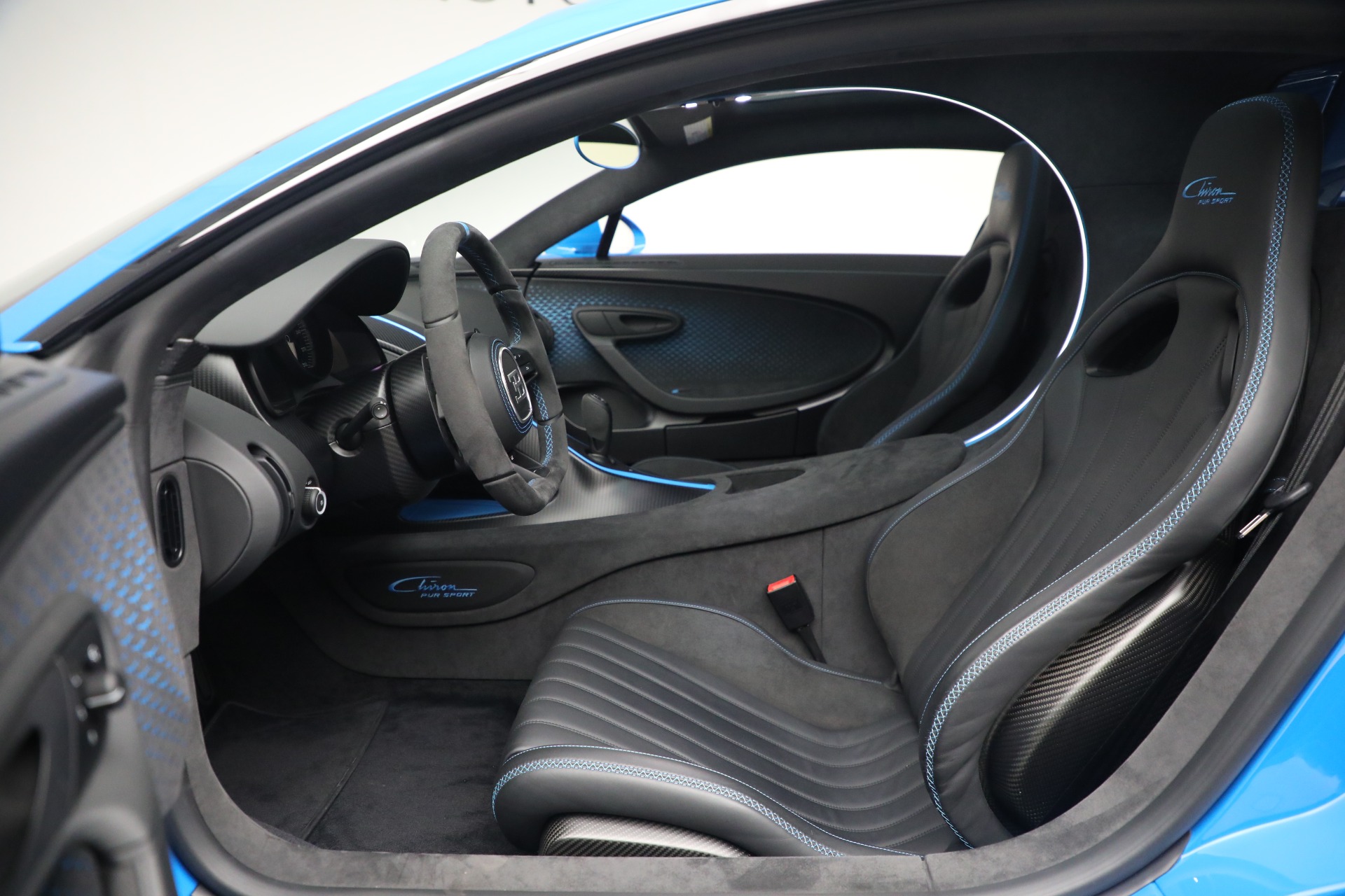 Used-2021-Bugatti-Chiron-Pur-Sport