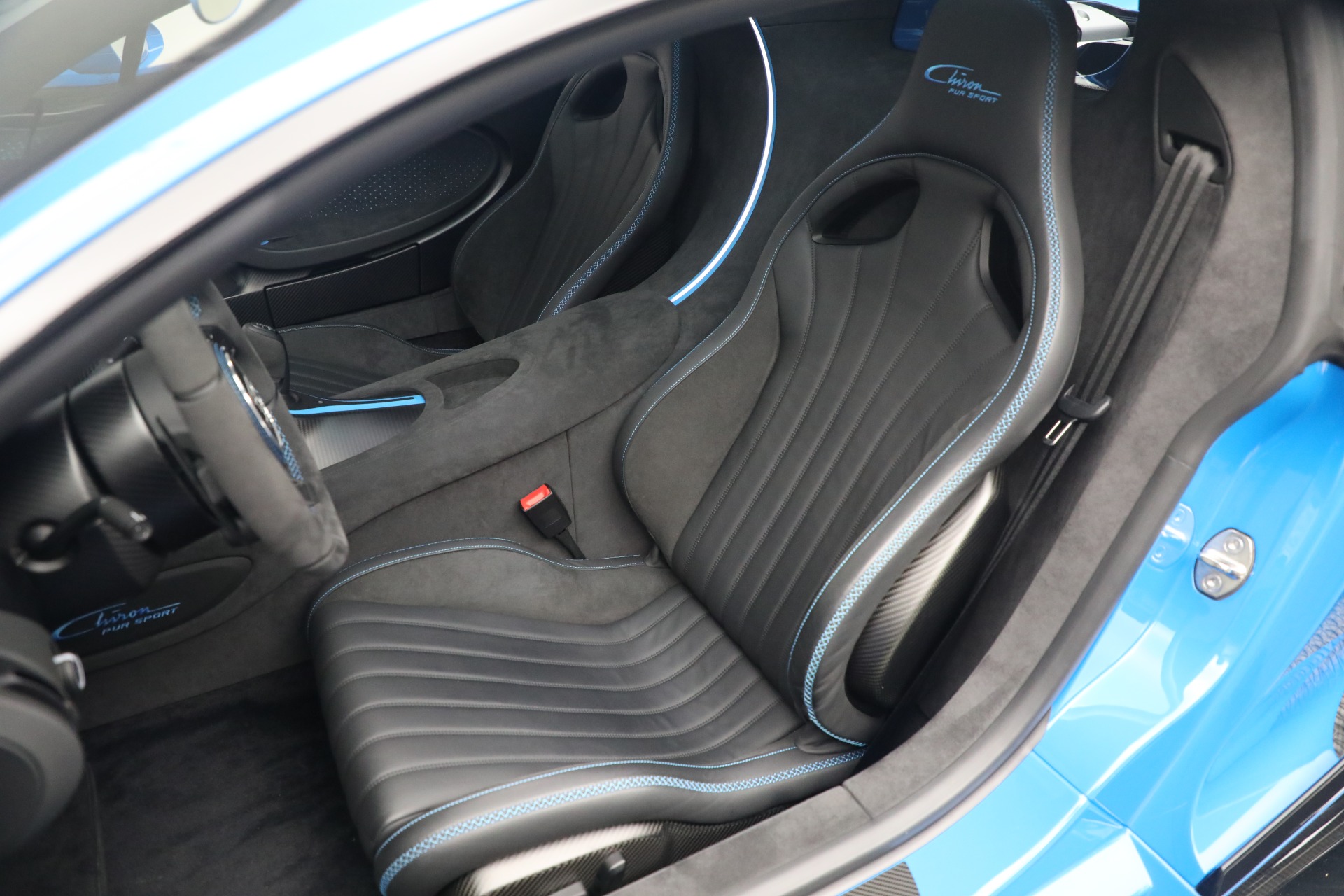 Used-2021-Bugatti-Chiron-Pur-Sport