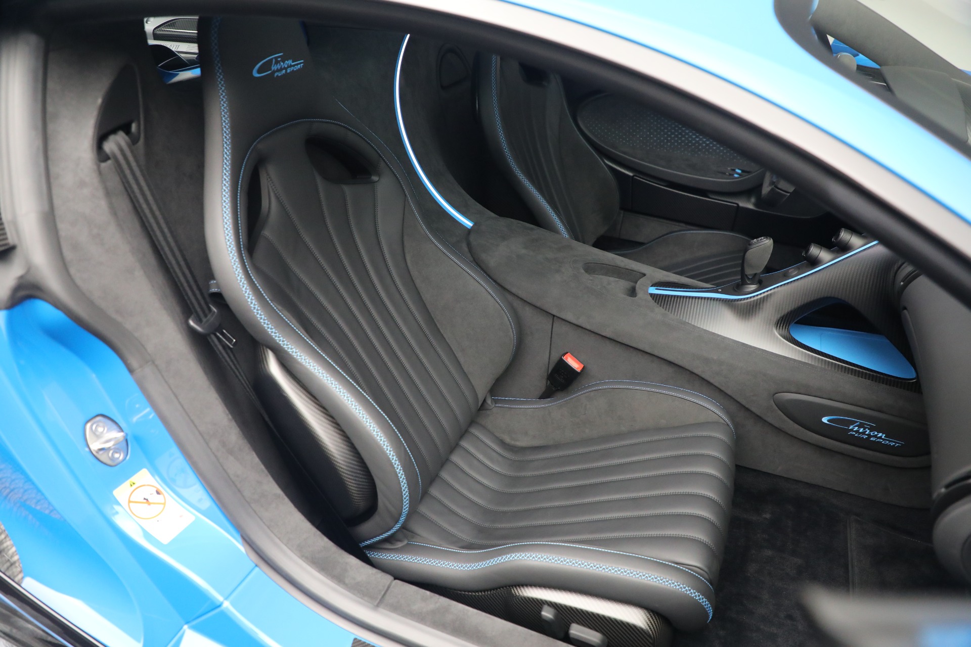 Used-2021-Bugatti-Chiron-Pur-Sport