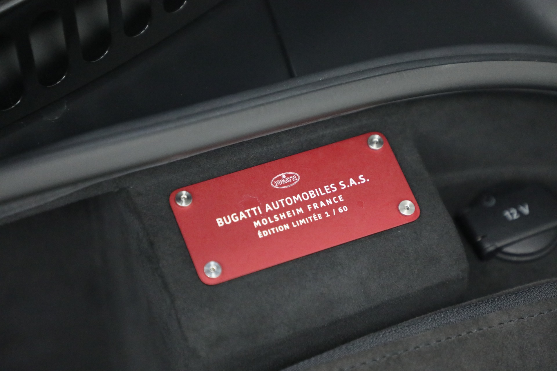 Used-2021-Bugatti-Chiron-Pur-Sport