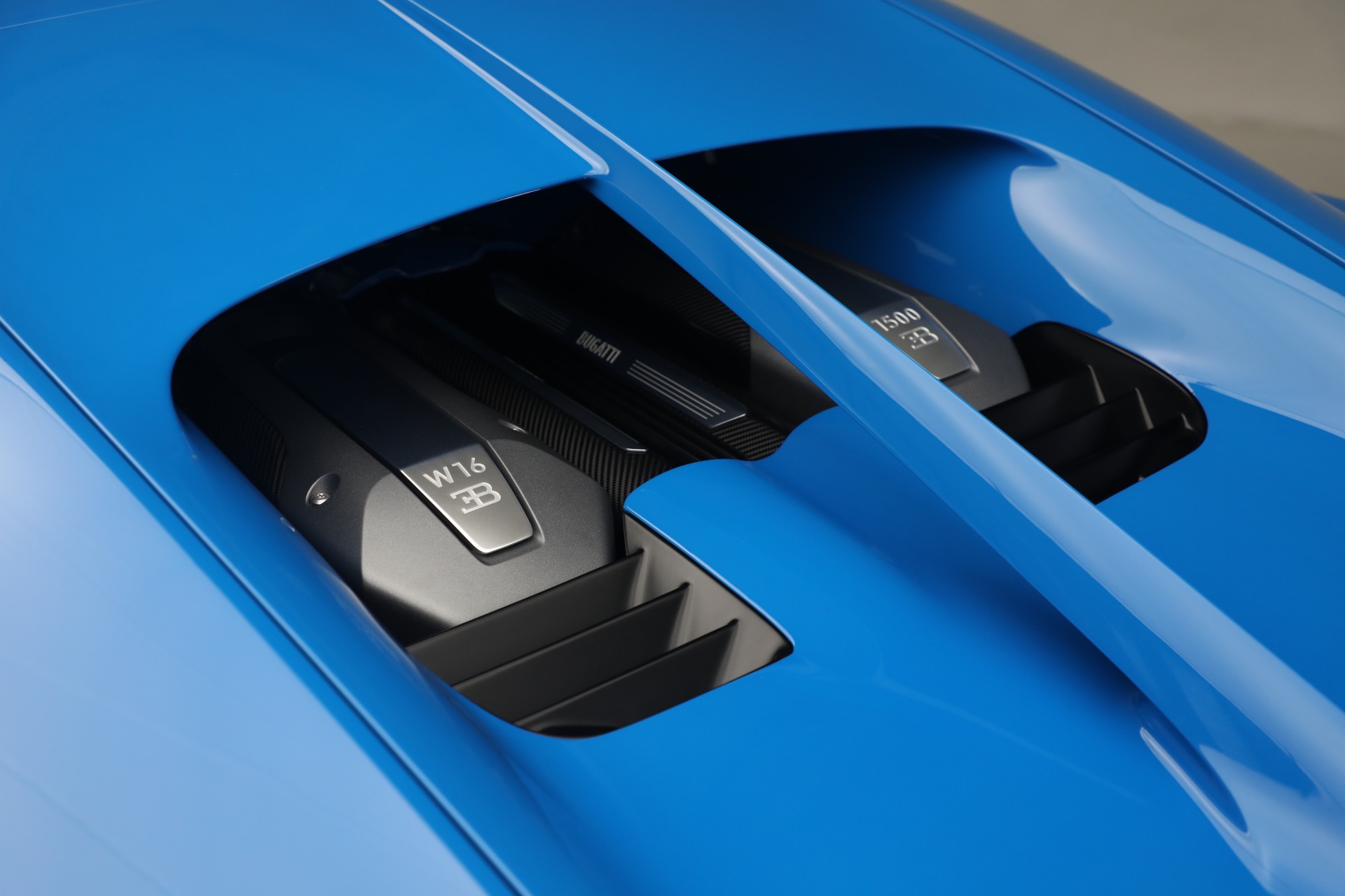 Used-2021-Bugatti-Chiron-Pur-Sport