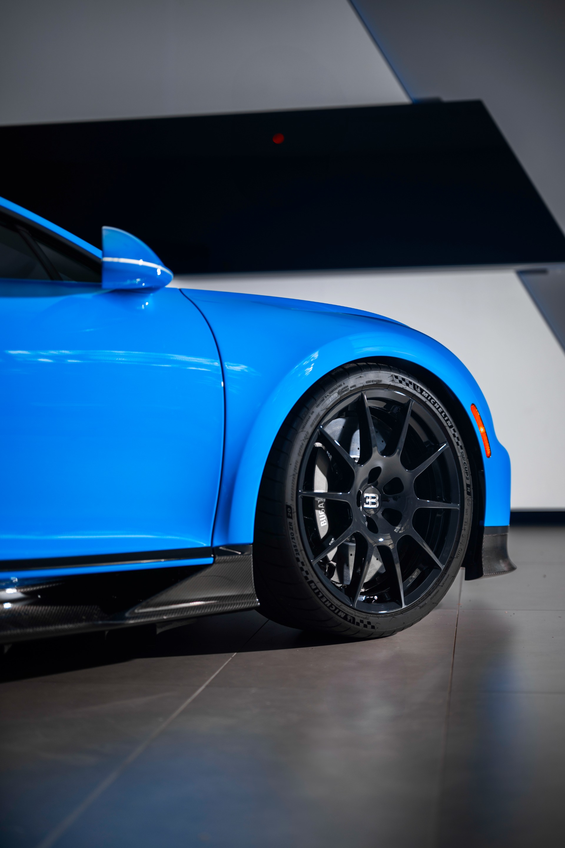 Used-2021-Bugatti-Chiron-Pur-Sport