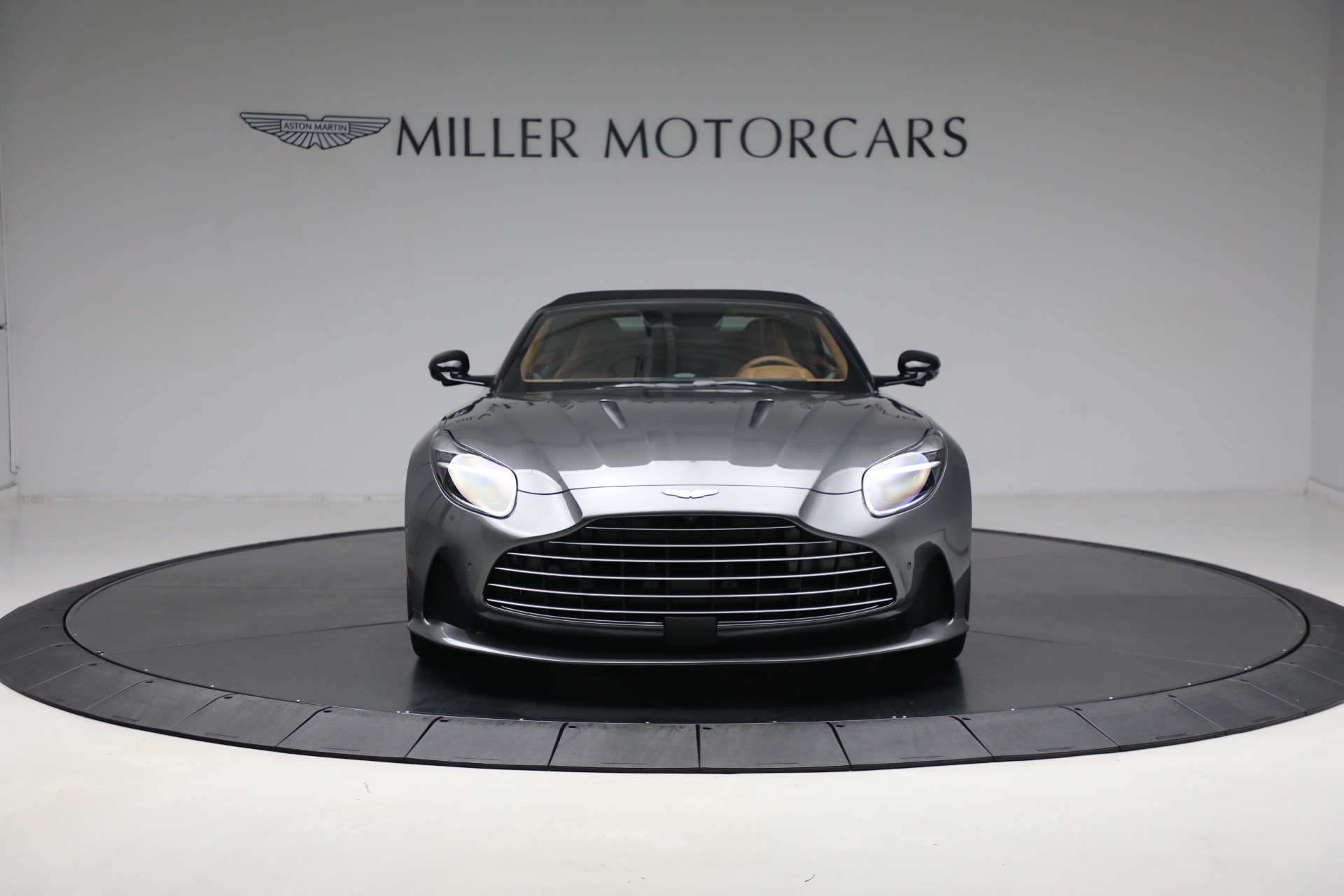 New-2025-Aston-Martin-DB12-Volante