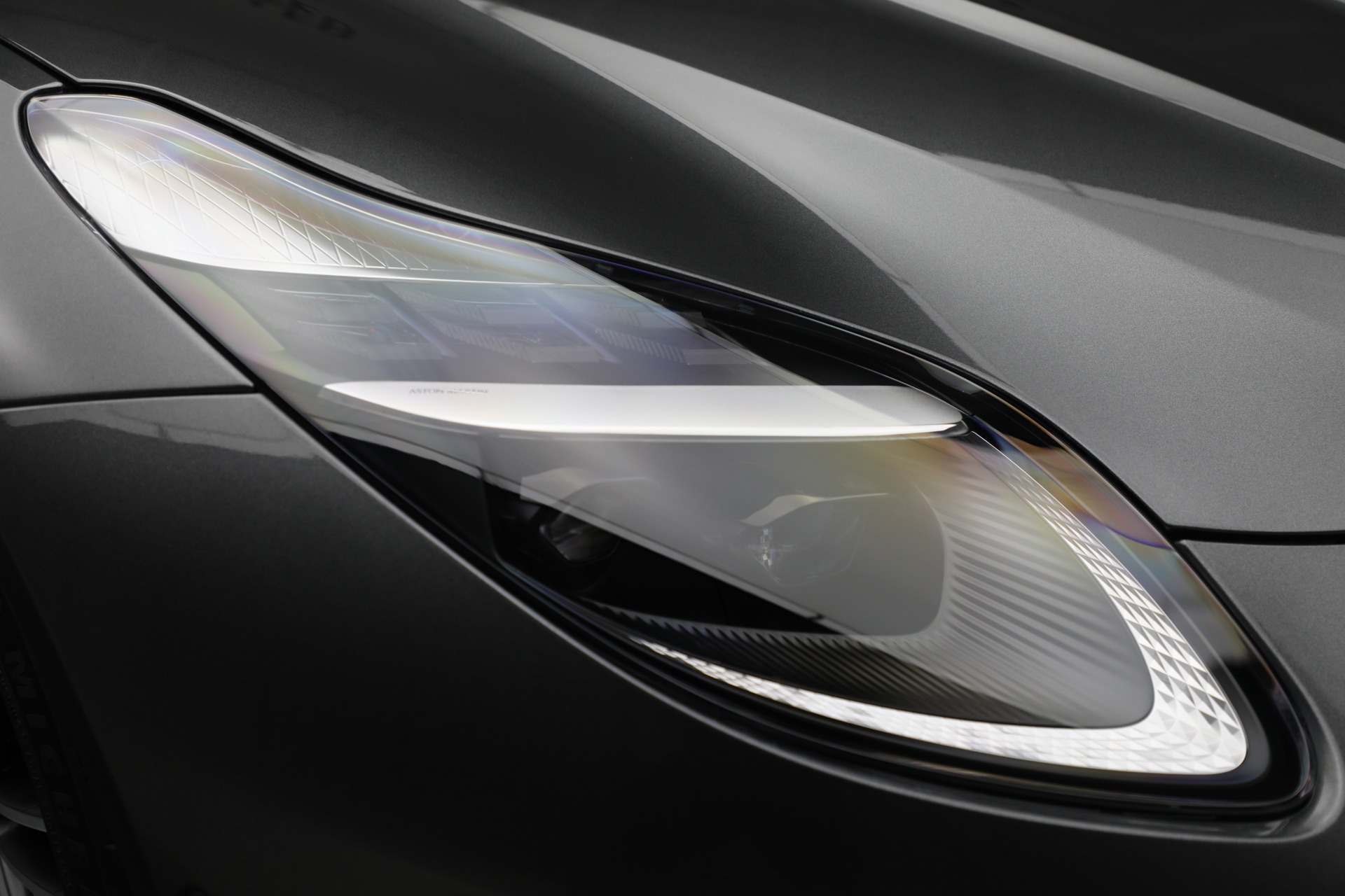 New-2025-Aston-Martin-DB12-Volante