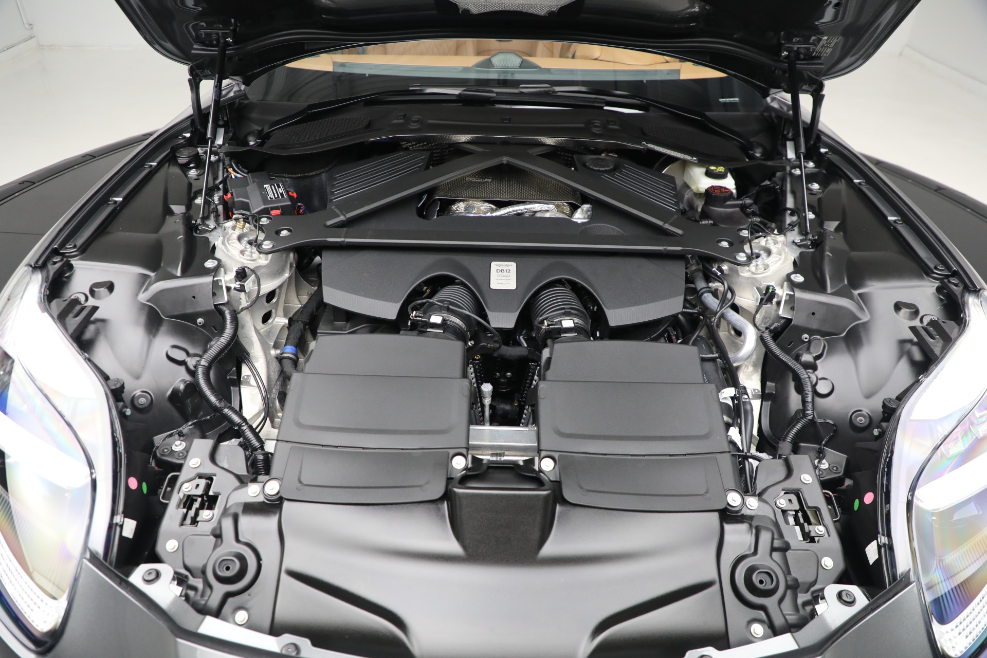 New-2025-Aston-Martin-DB12-Volante