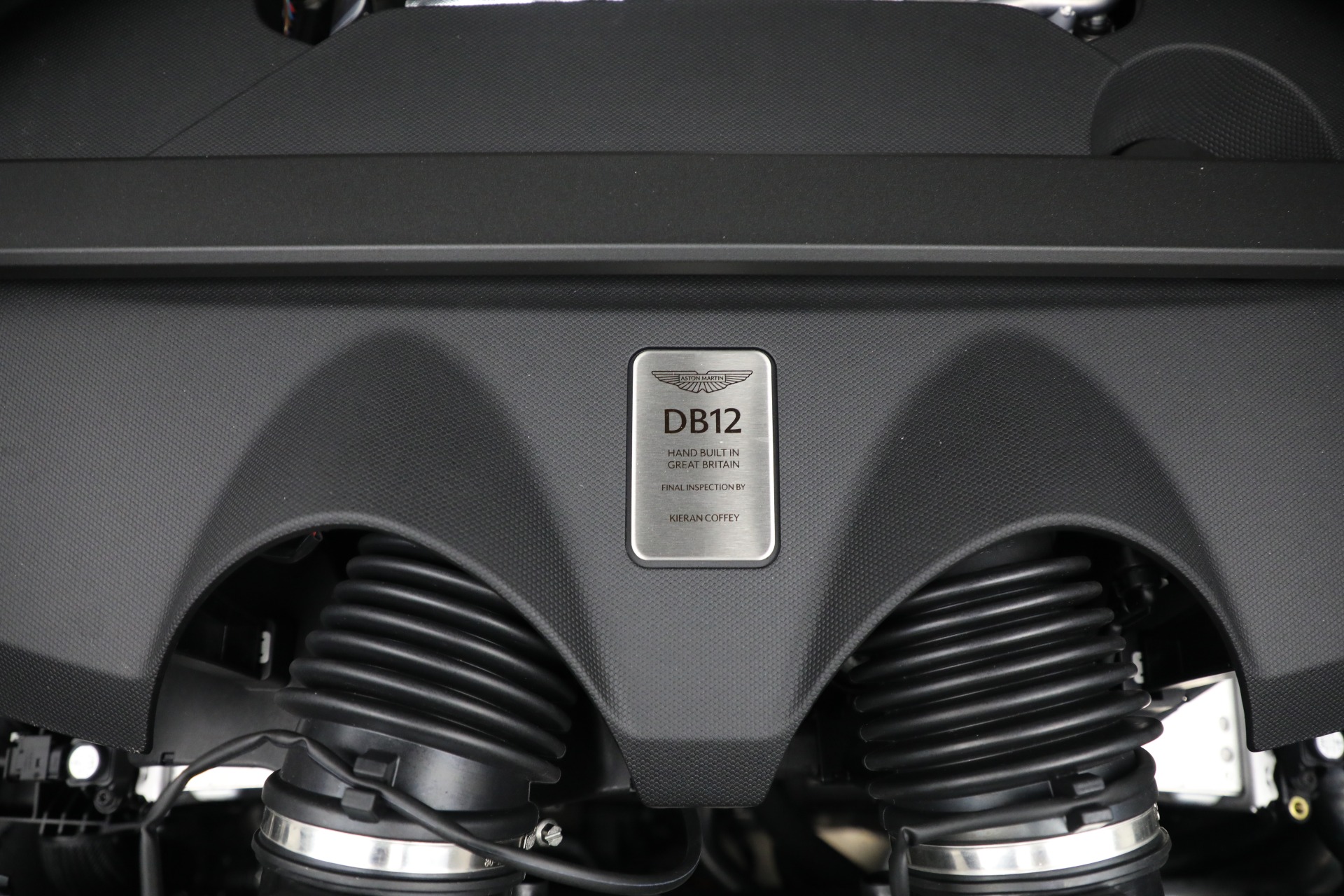 New-2025-Aston-Martin-DB12-Volante