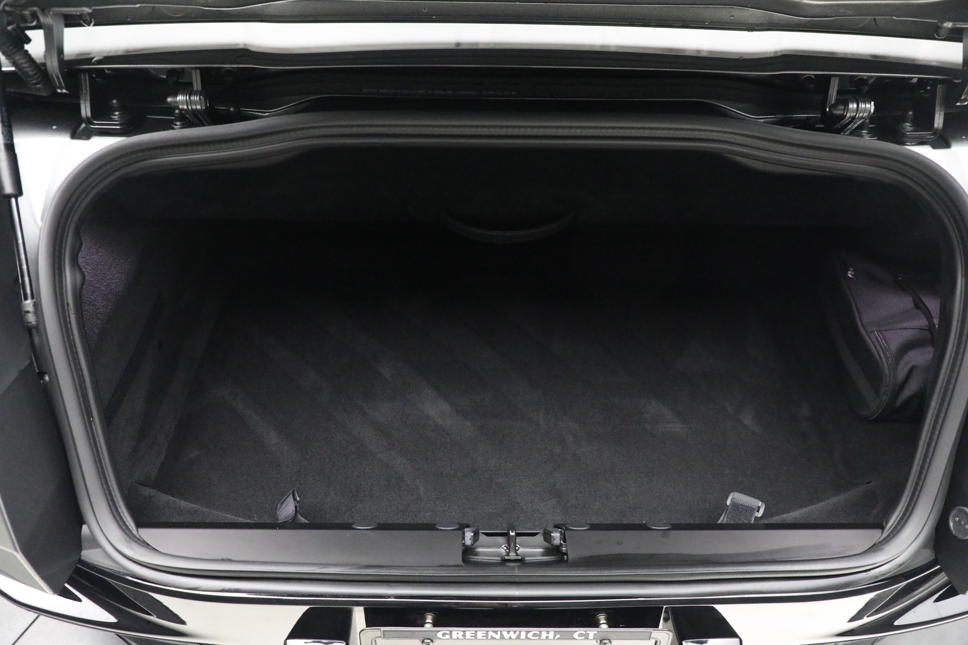 New-2025-Aston-Martin-DB12-Volante