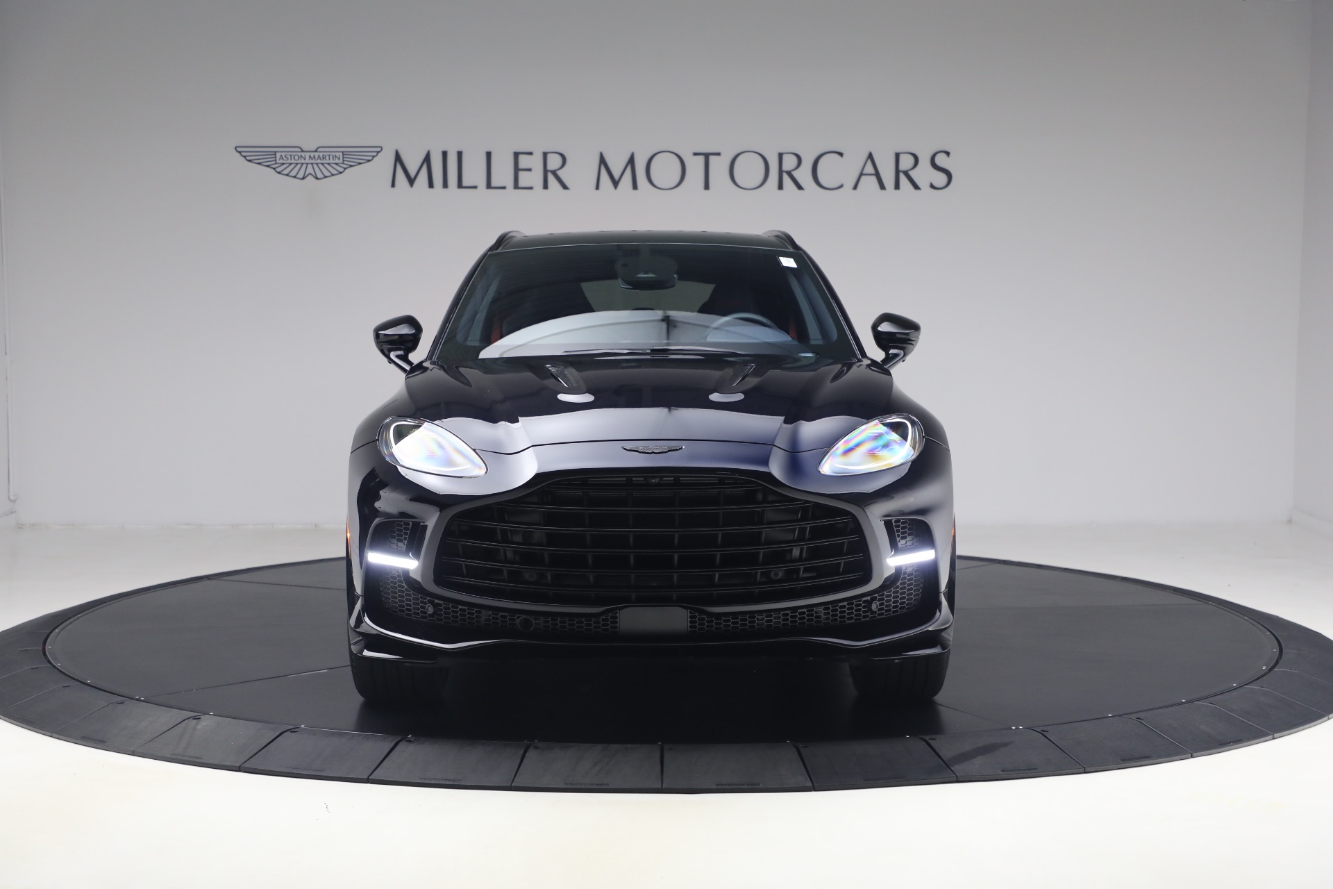 Used-2025-Aston-Martin-DBX-707