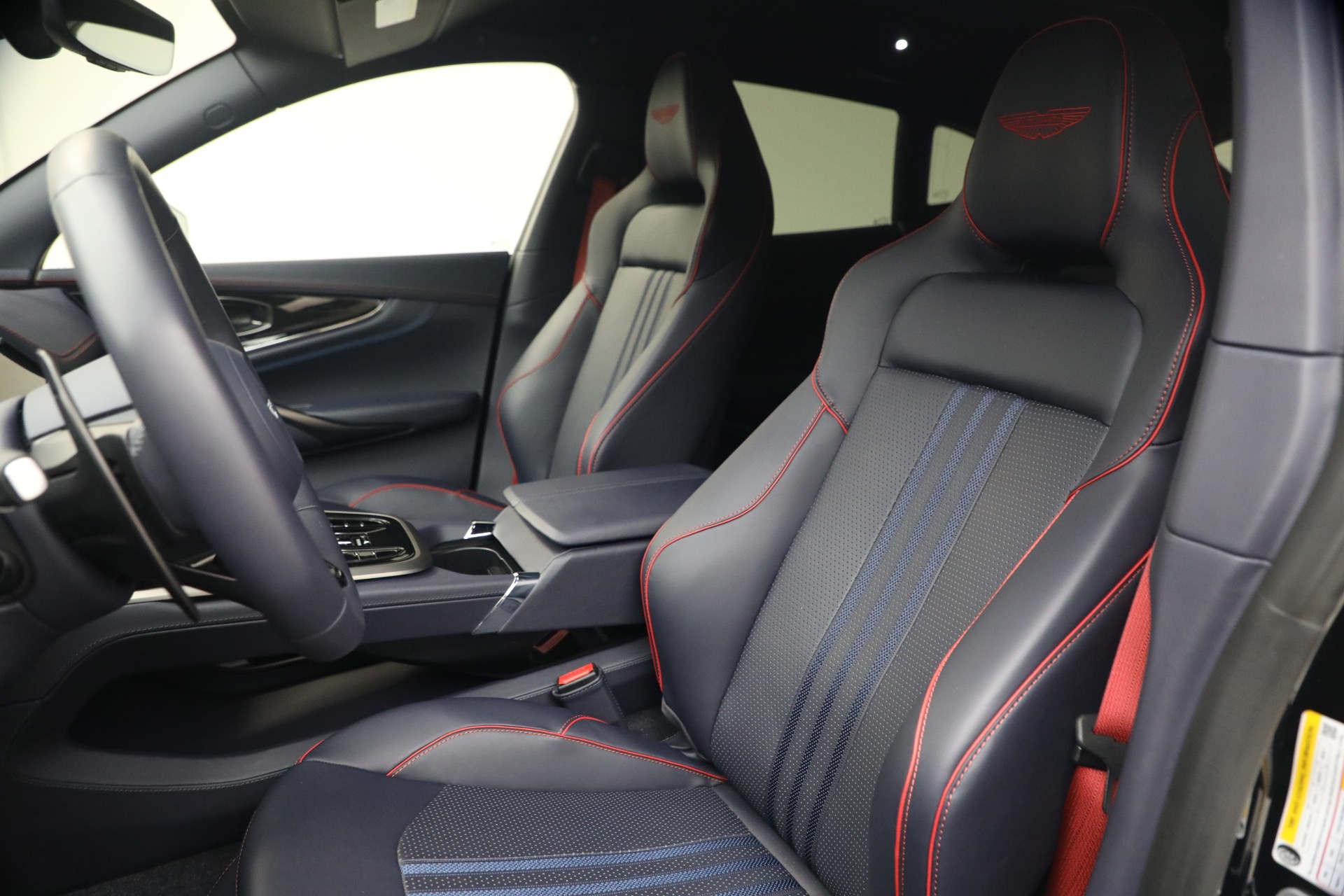 Used-2025-Aston-Martin-DBX-707