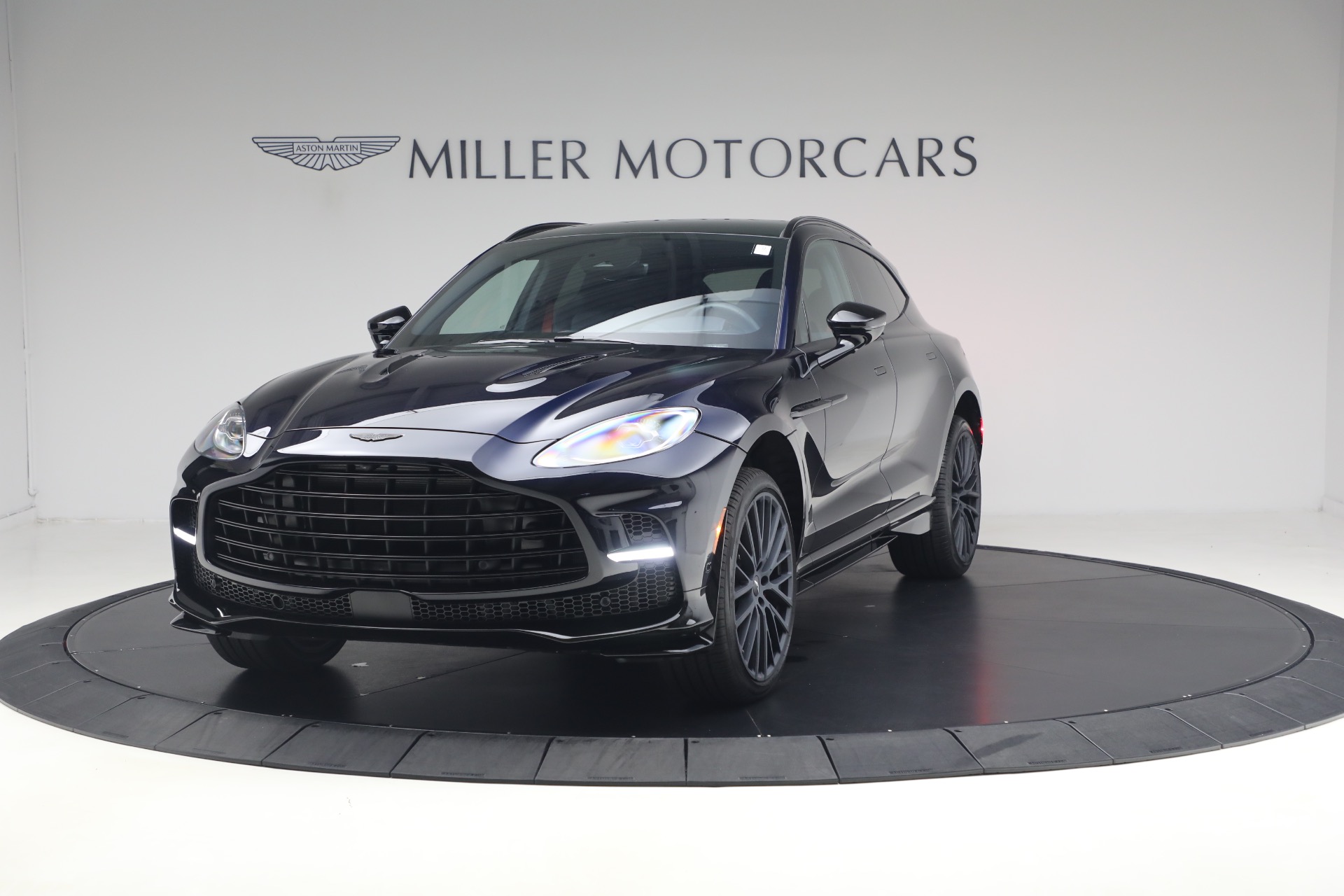 Used-2025-Aston-Martin-DBX-707