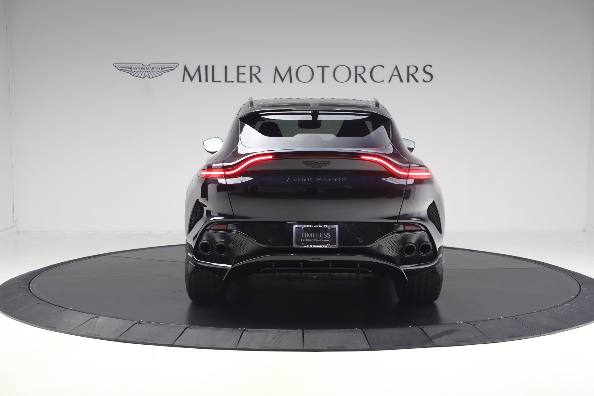 Used-2025-Aston-Martin-DBX-707