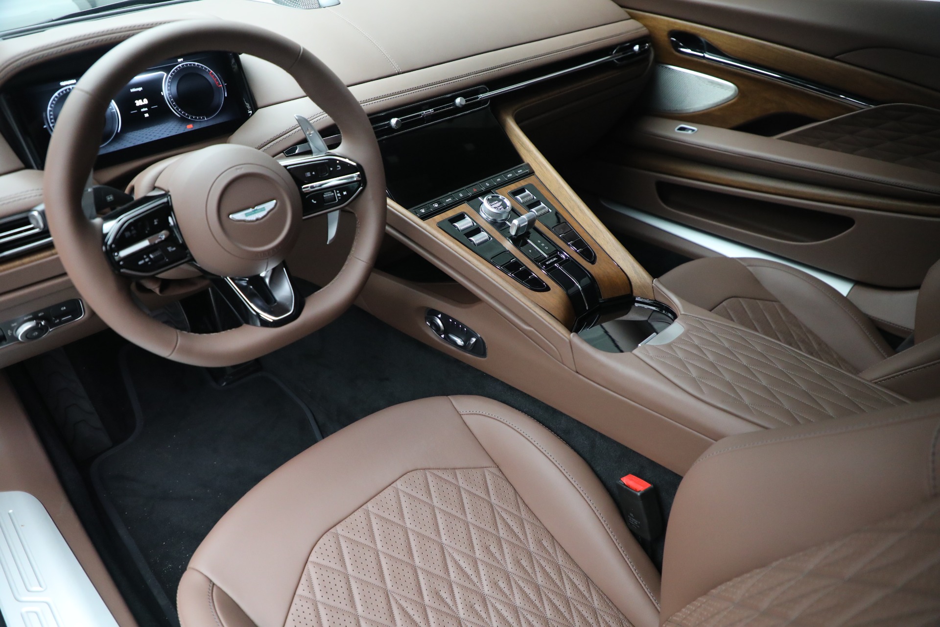 Used-2025-Aston-Martin-DB12-V8