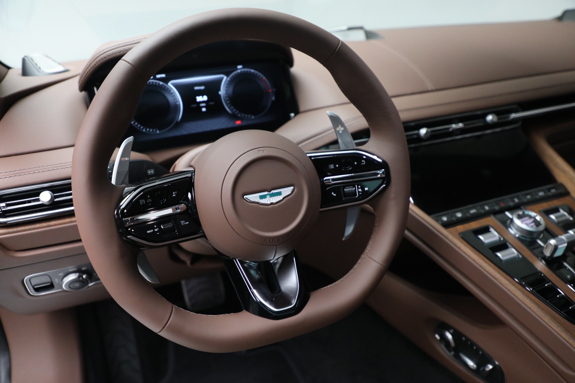 Used-2025-Aston-Martin-DB12-V8