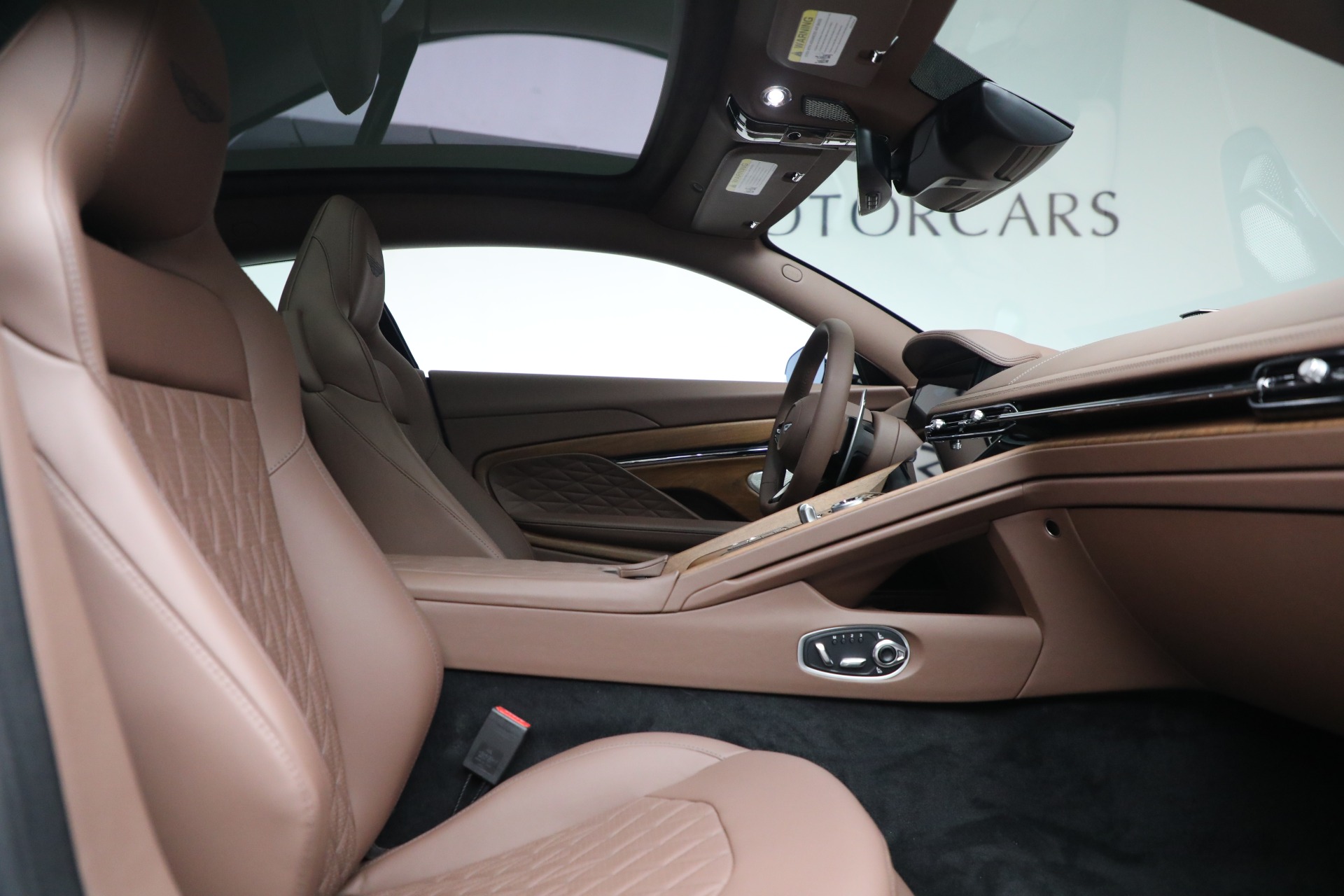 Used-2025-Aston-Martin-DB12-V8