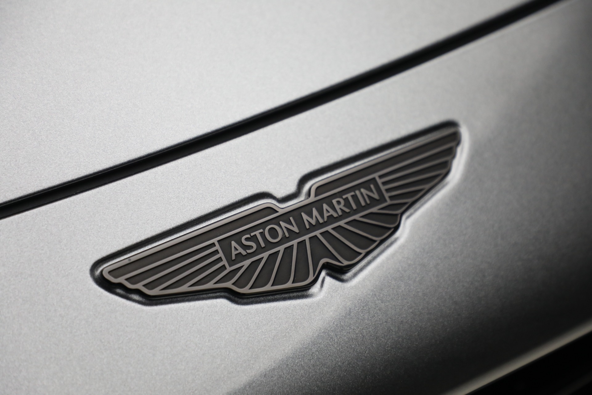 New-2025-Aston-Martin-DB12-Volante