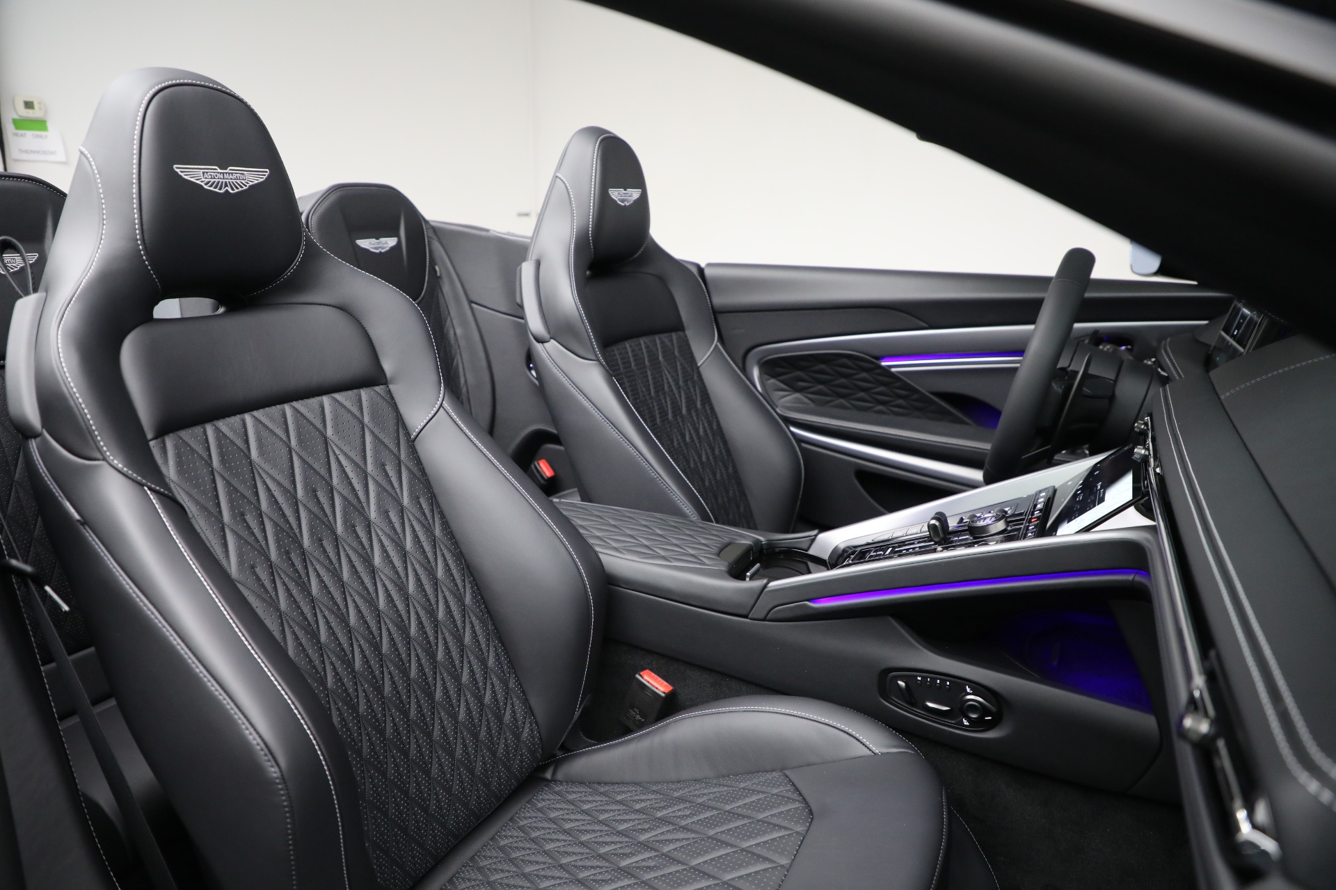 New-2025-Aston-Martin-DB12-Volante