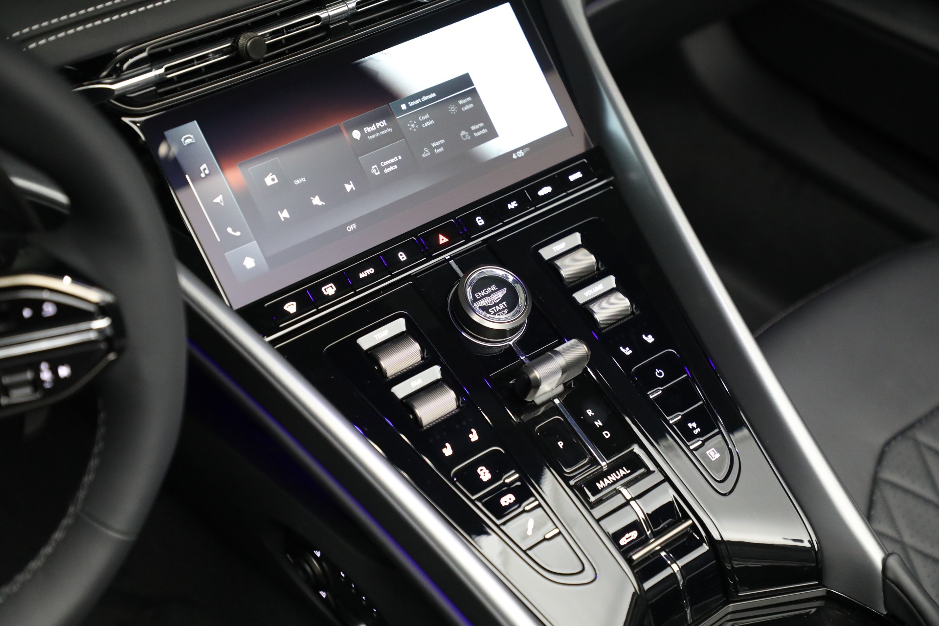 New-2025-Aston-Martin-DB12-Volante