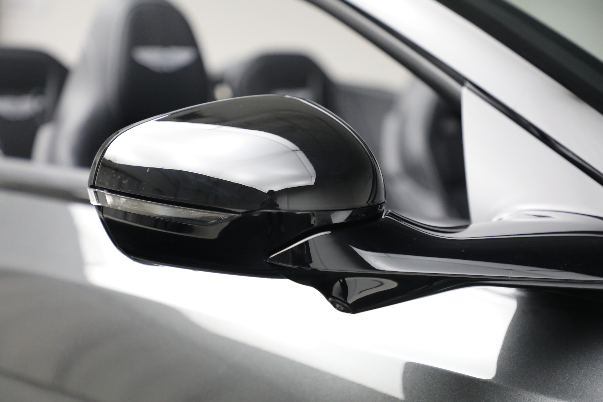 New-2025-Aston-Martin-DB12-Volante