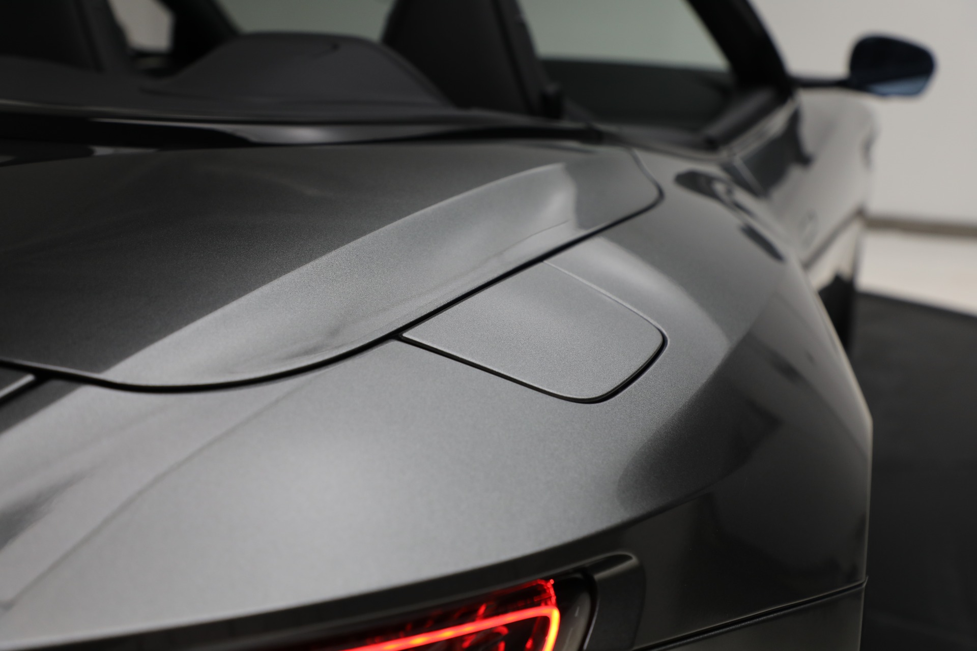 New-2025-Aston-Martin-DB12-Volante