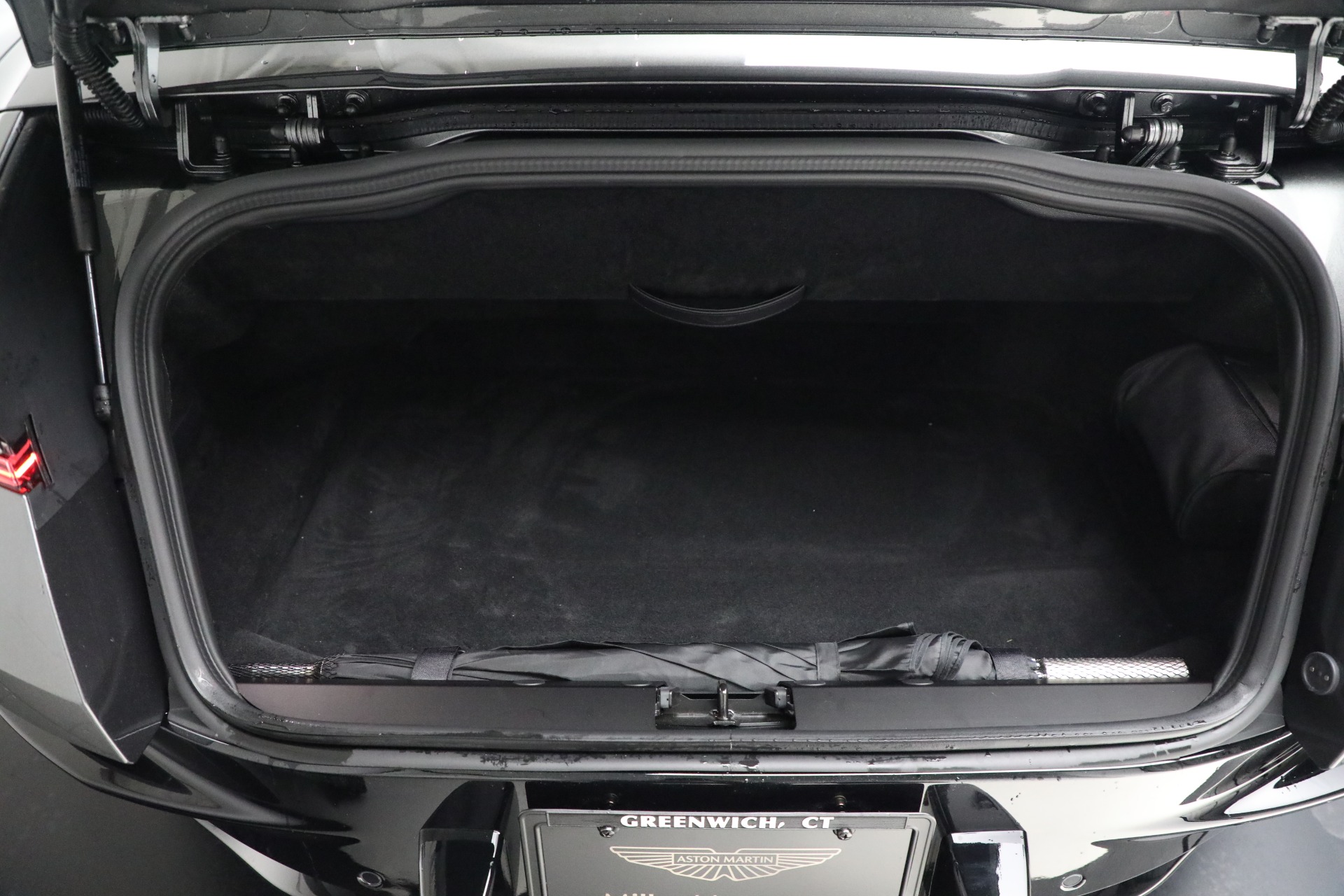 New-2025-Aston-Martin-DB12-Volante