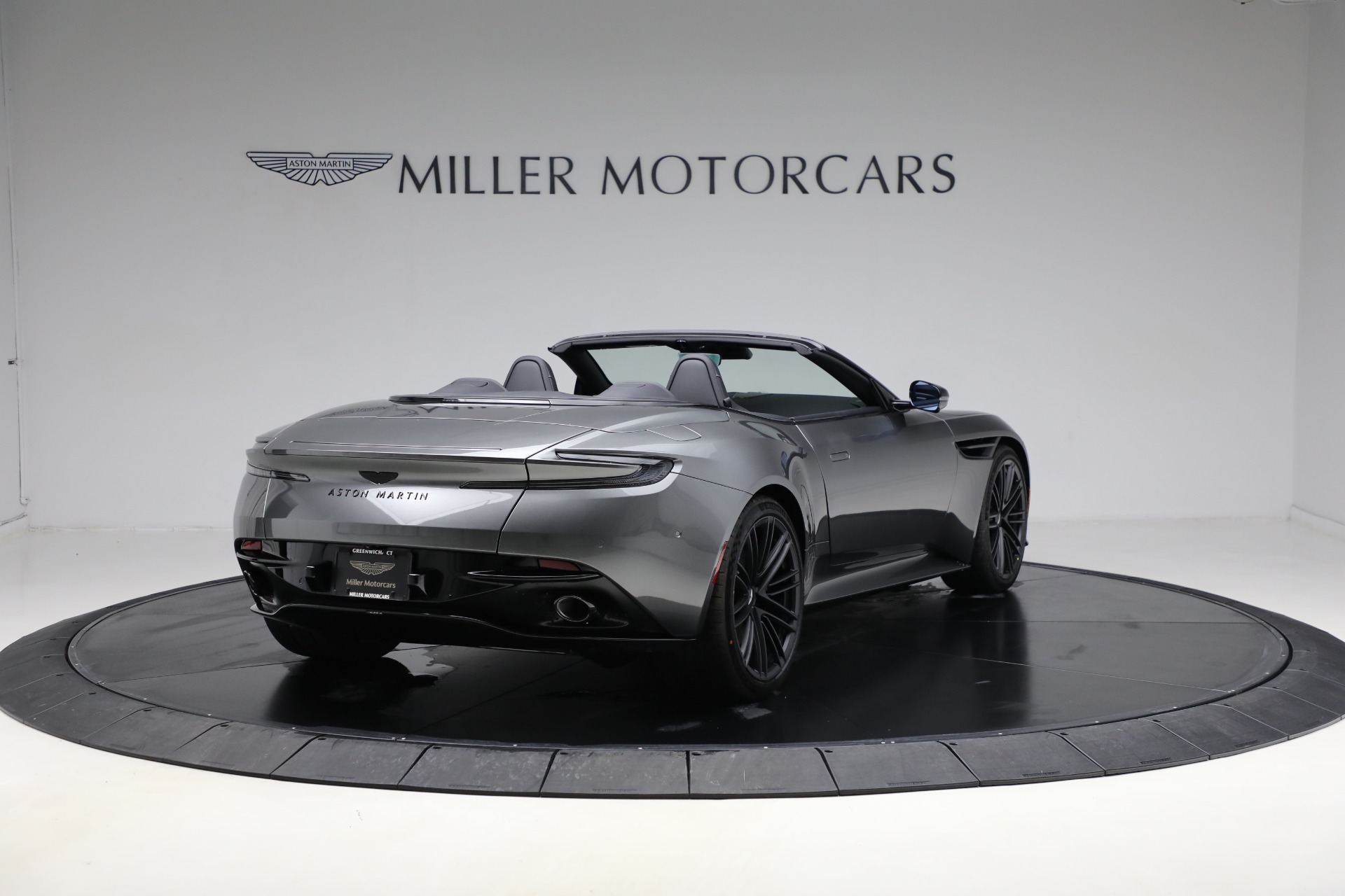 New-2025-Aston-Martin-DB12-Volante