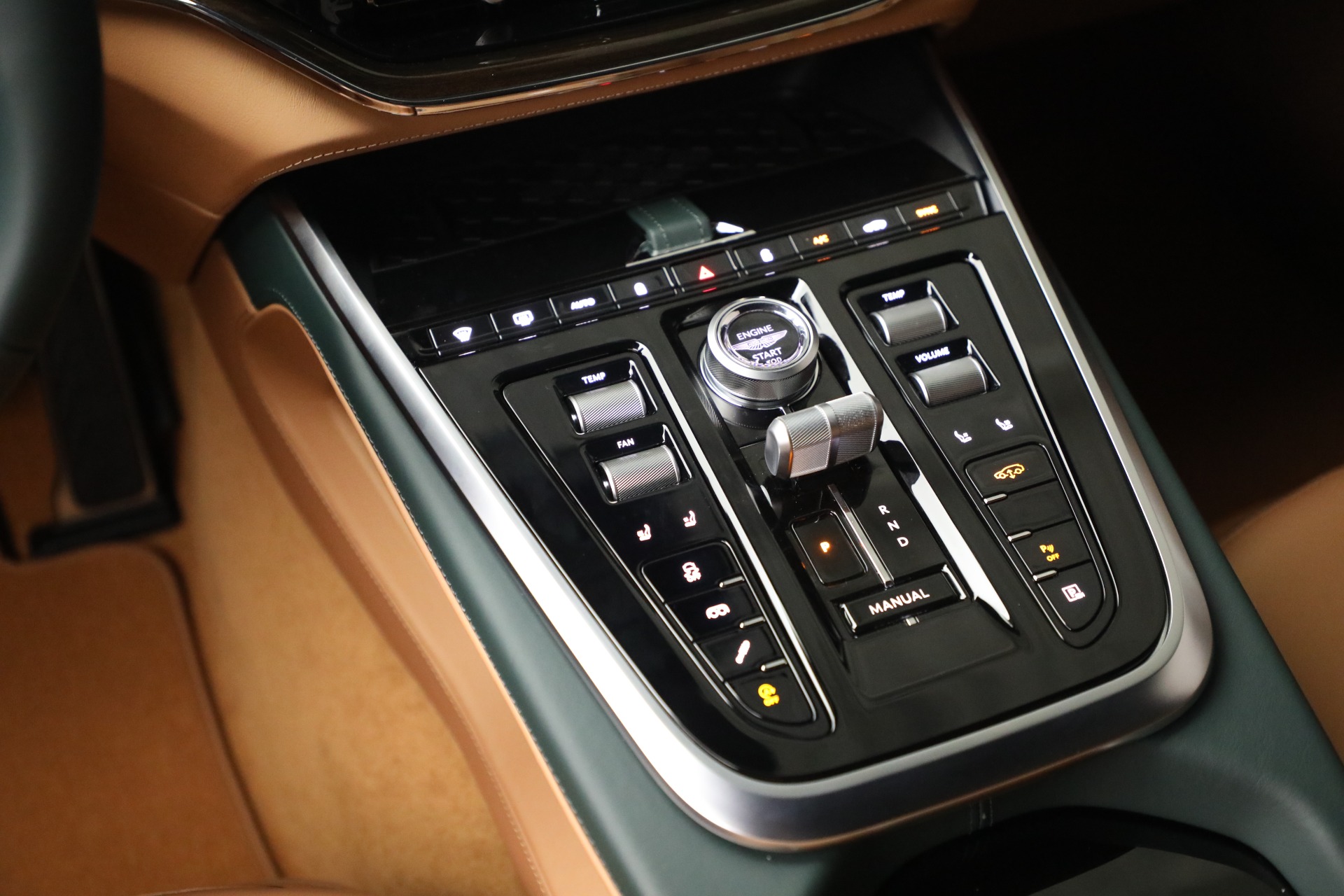 New-2025-Aston-Martin-DBX-707