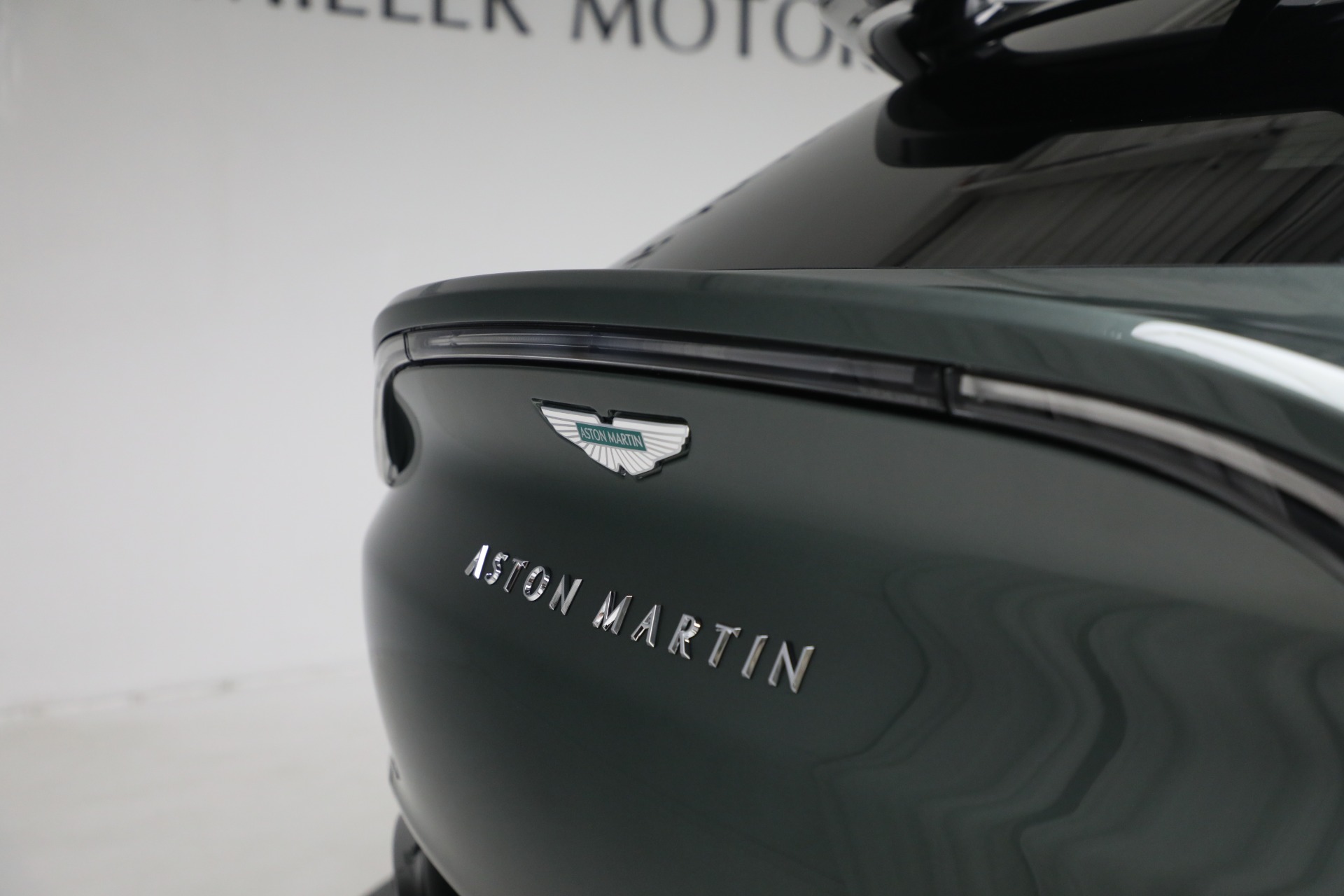 New-2025-Aston-Martin-DBX-707