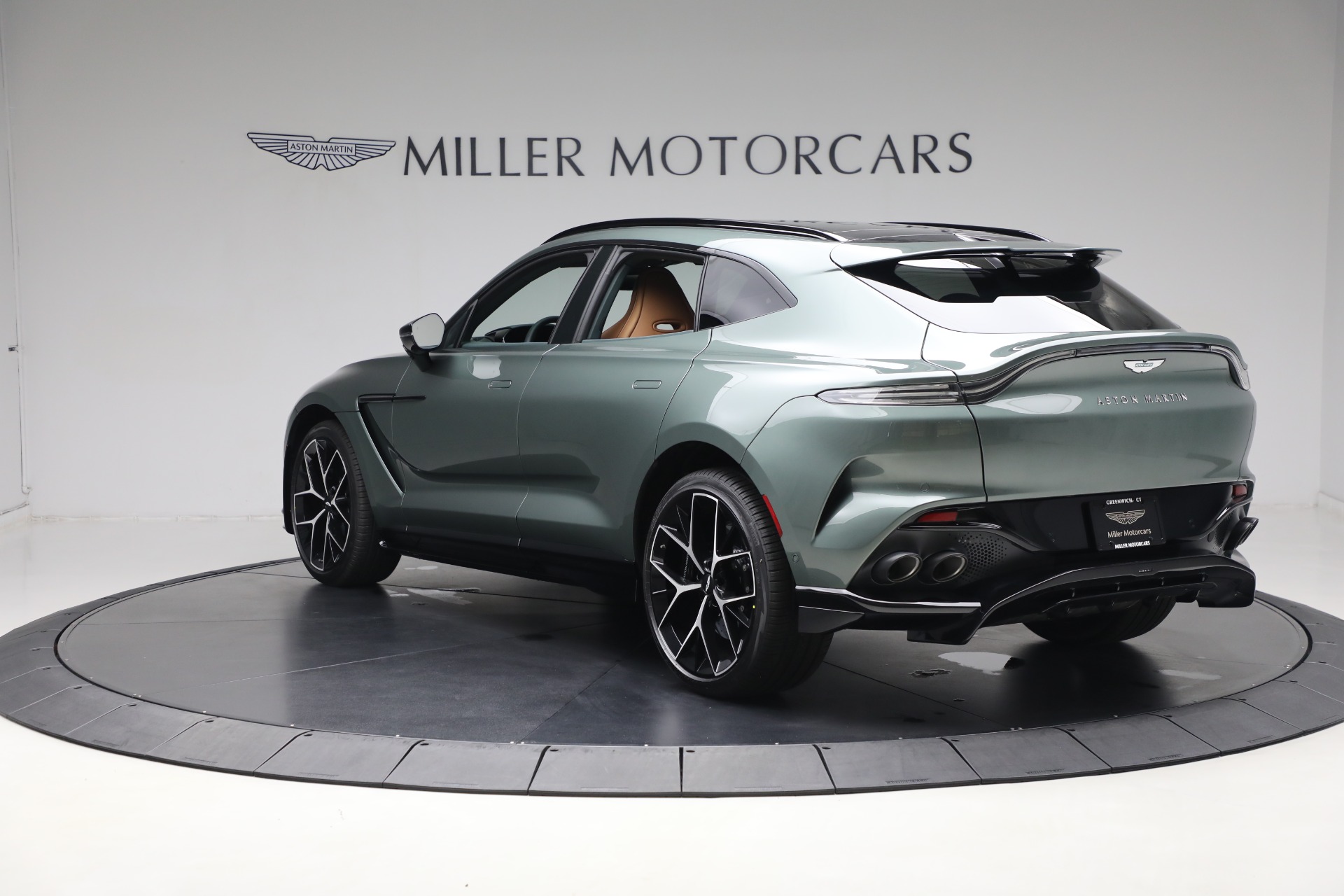 New-2025-Aston-Martin-DBX-707